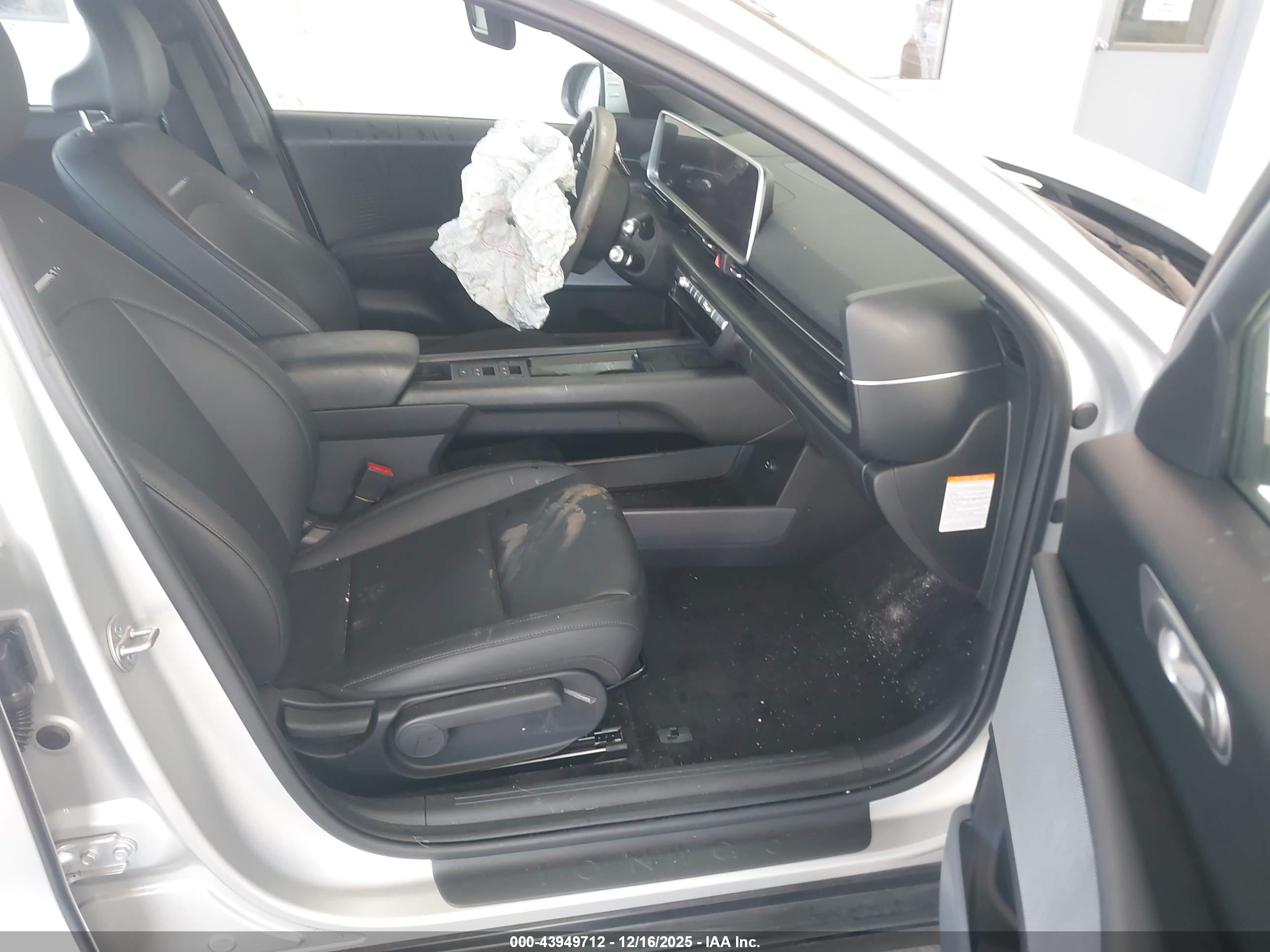 HYUNDAI IONIQ image 5