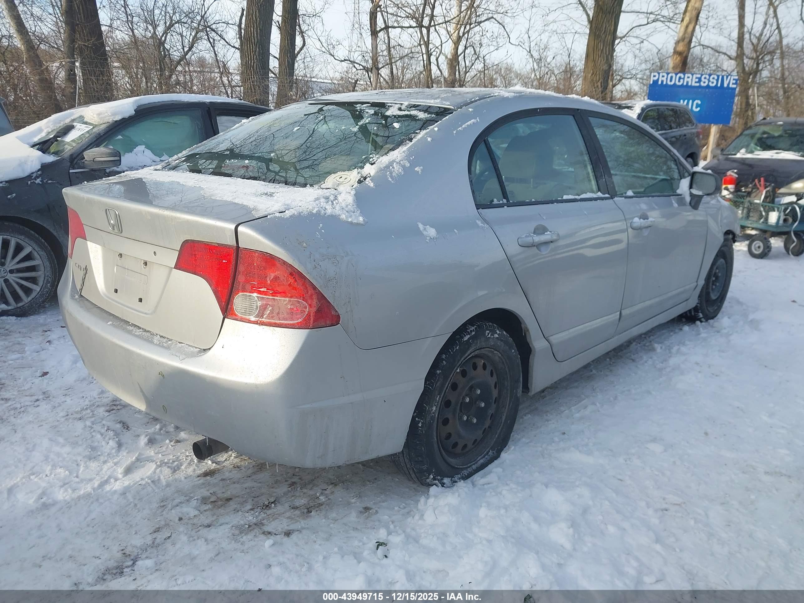 HONDA CIVIC image 4