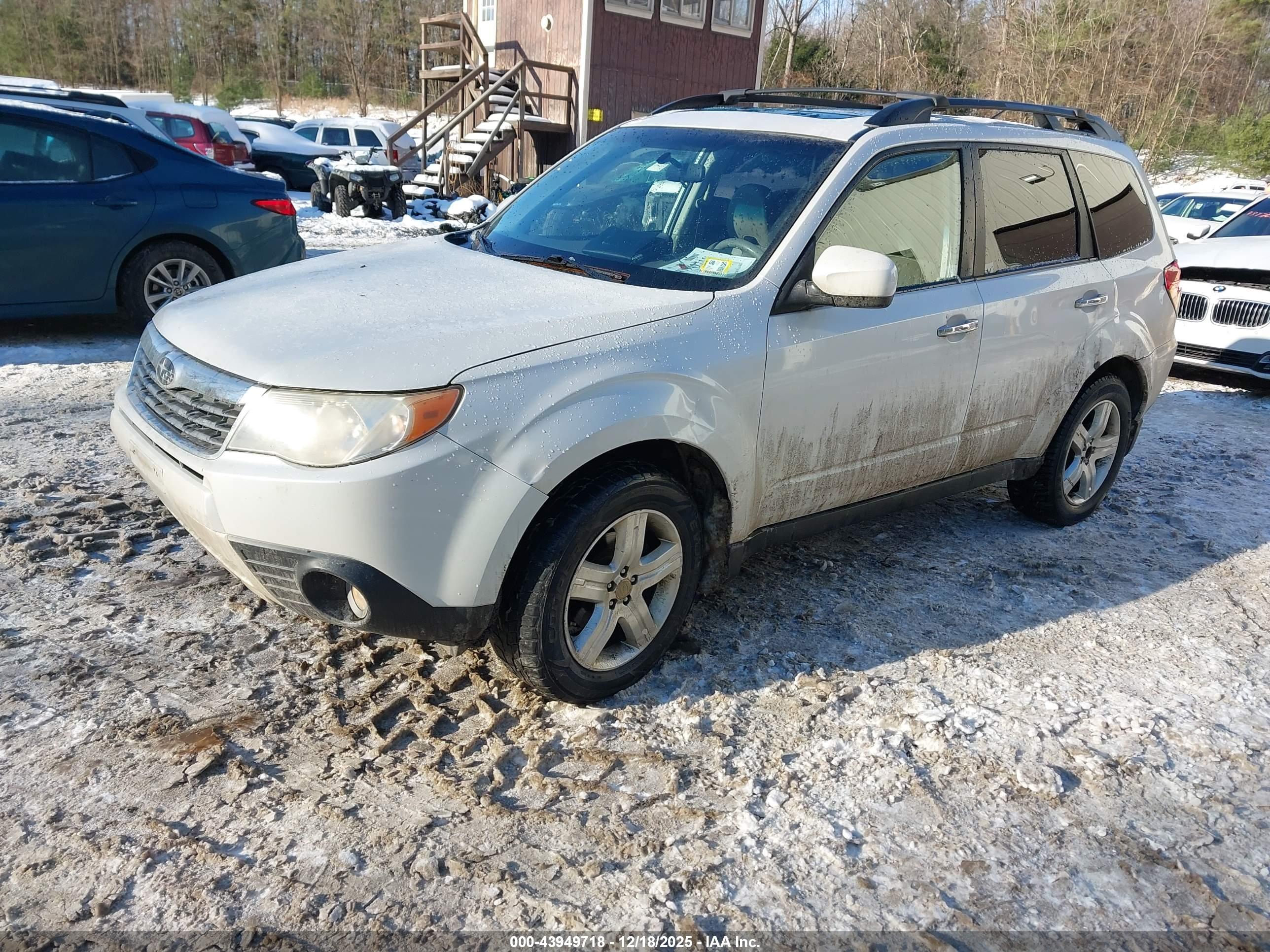 SUBARU FORESTER image 2
