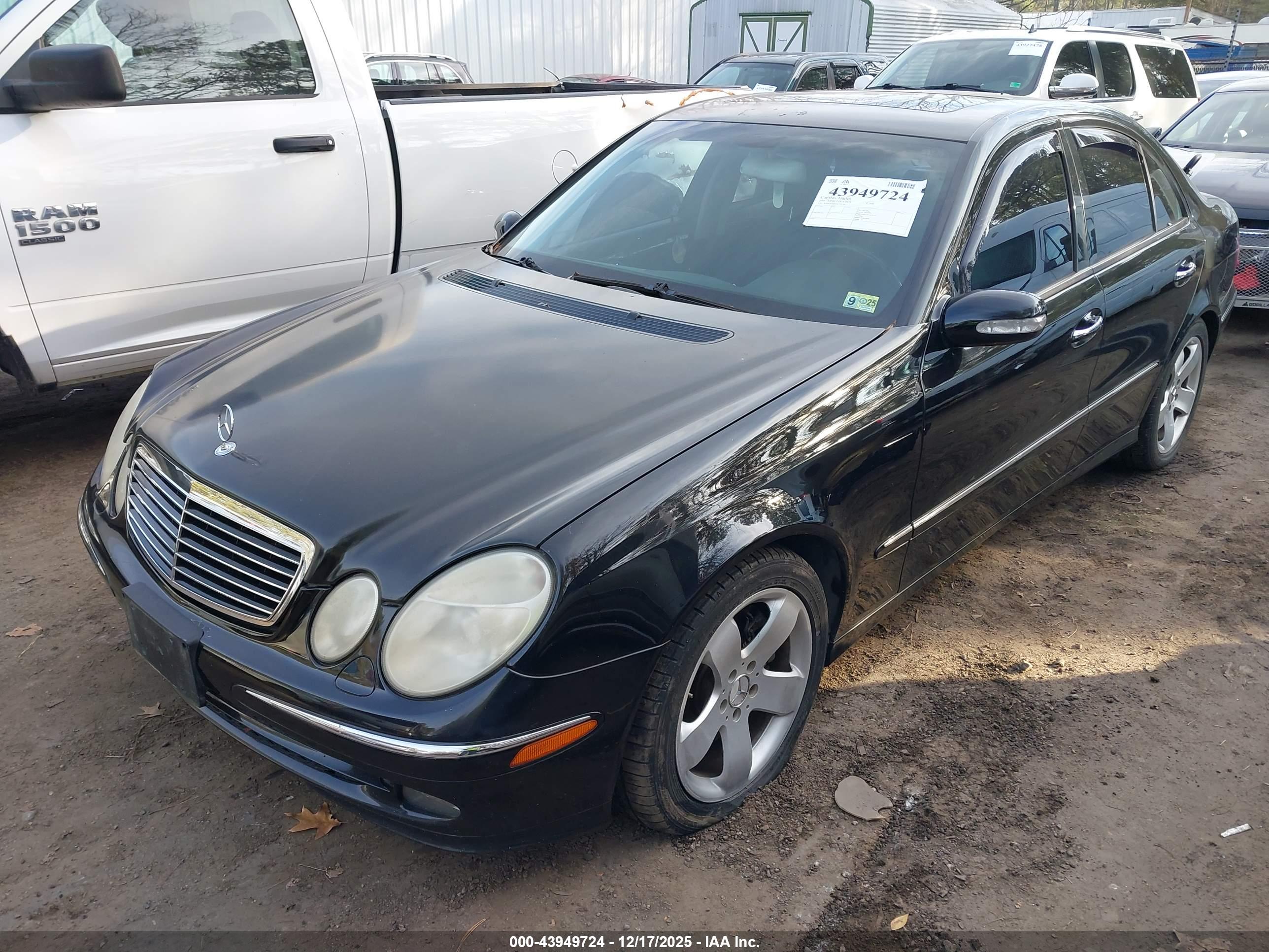 MERCEDES-BENZ E image 2