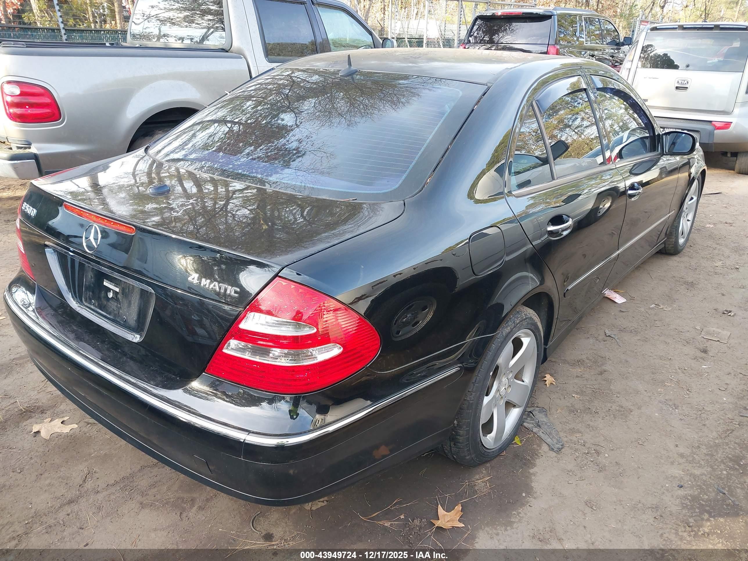 MERCEDES-BENZ E image 4