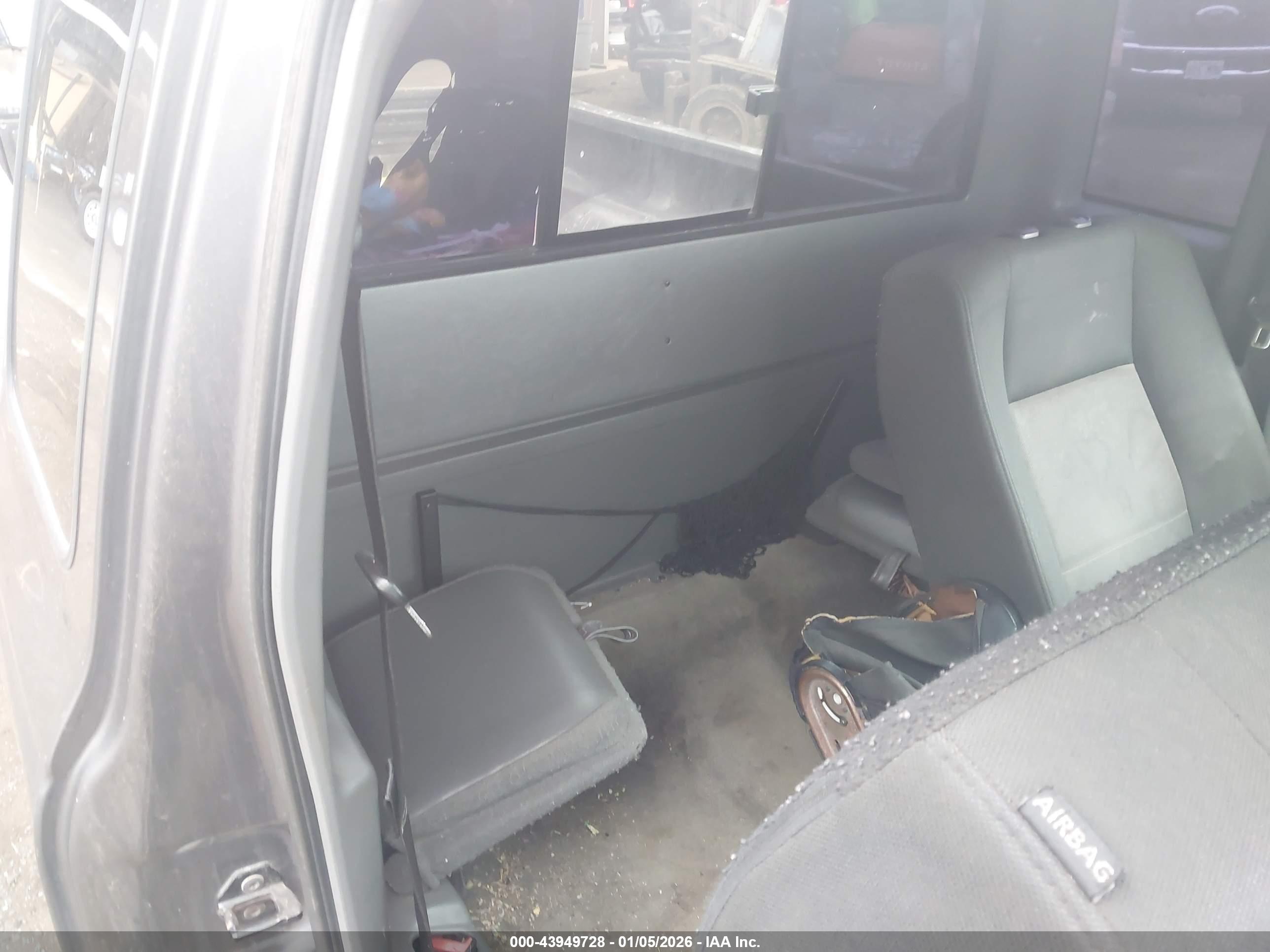 FORD RANGER image 8
