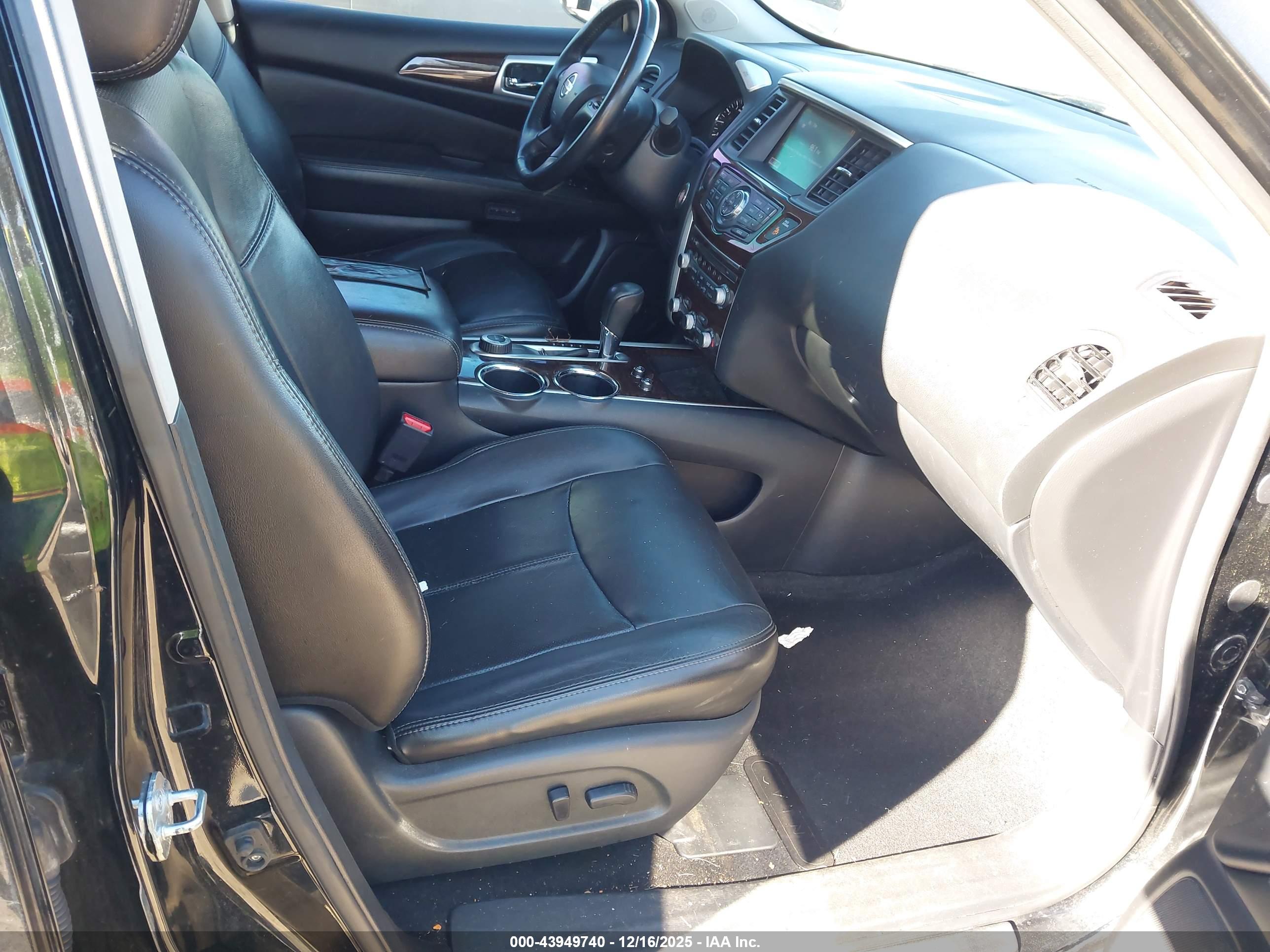 NISSAN PATHFINDER image 5