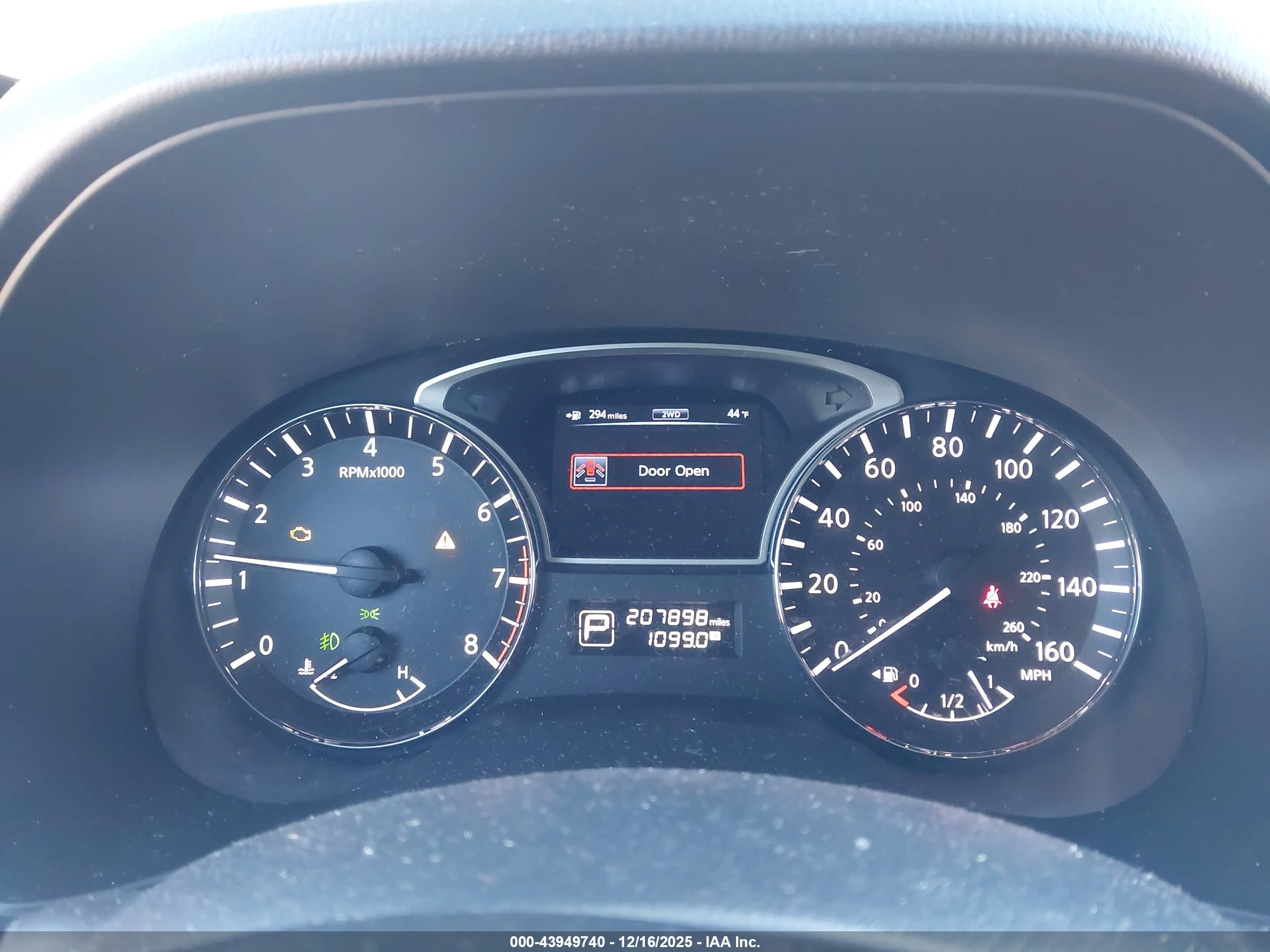 NISSAN PATHFINDER image 7