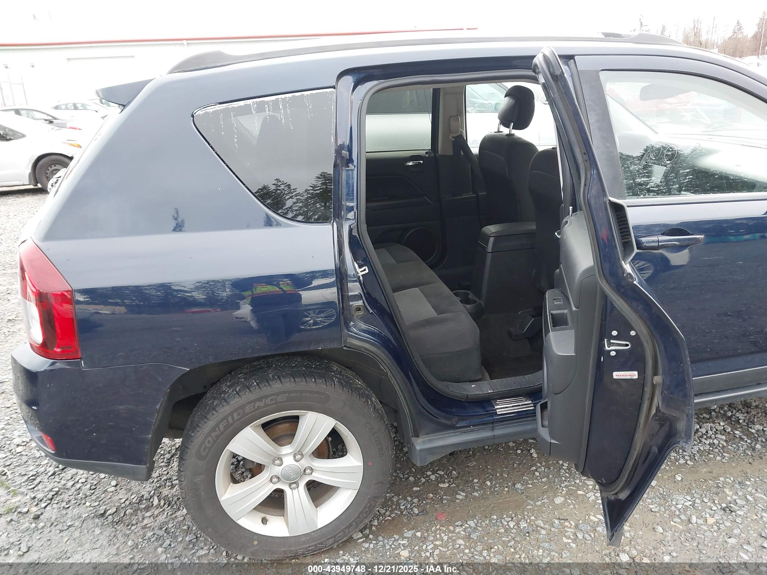 JEEP COMPASS image 8