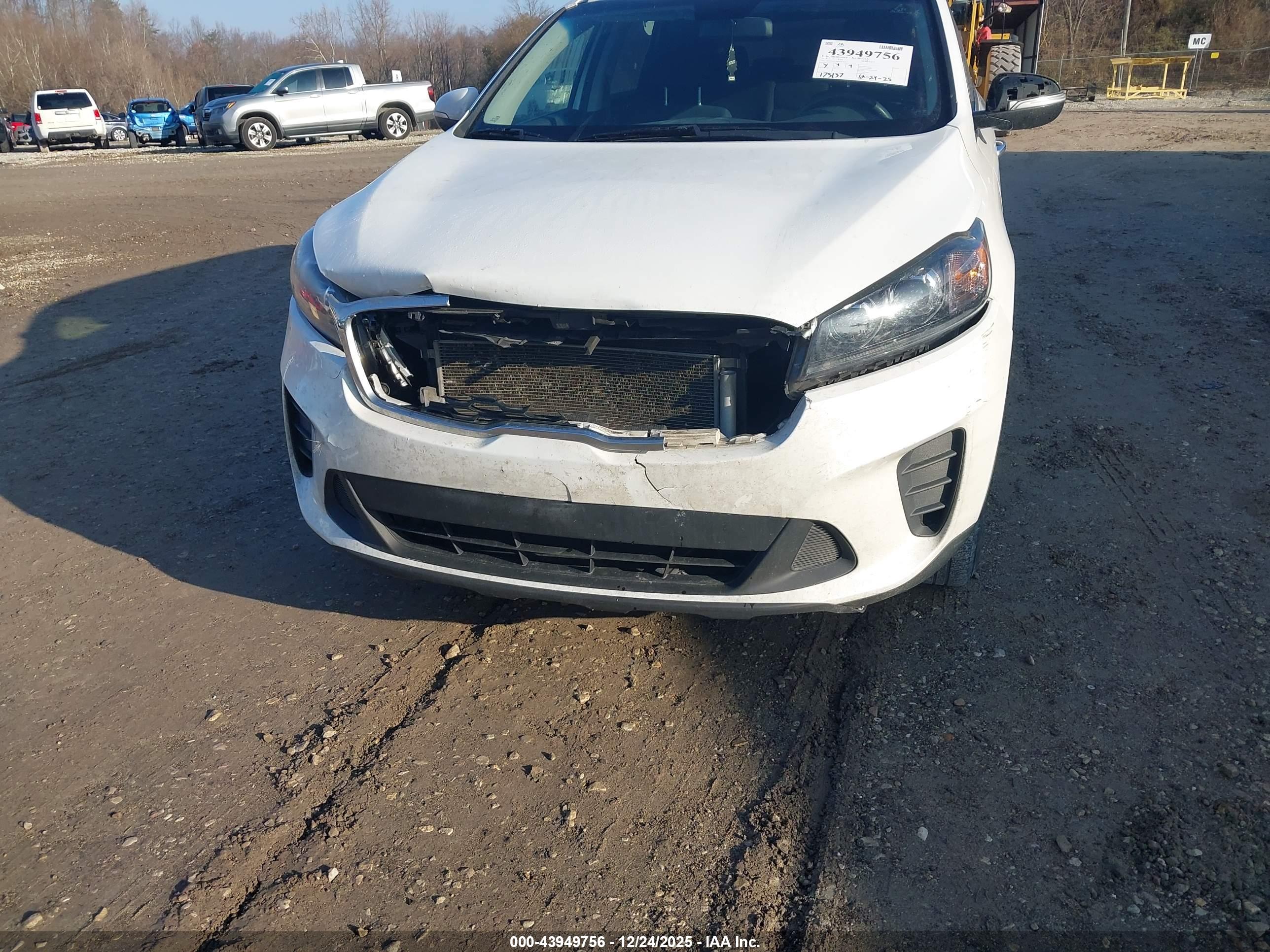 KIA SORENTO image 6