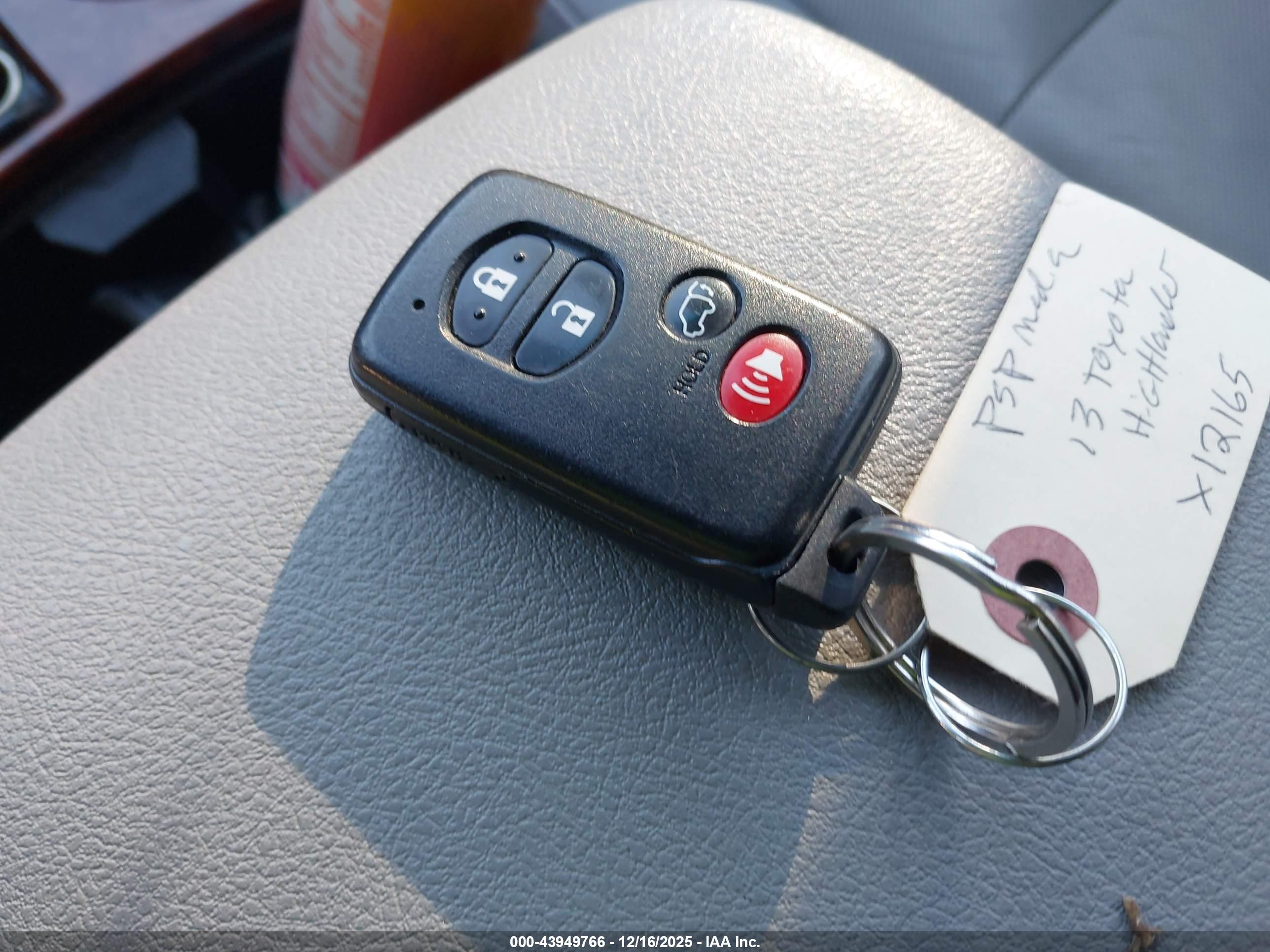 TOYOTA HIGHLANDER image 11
