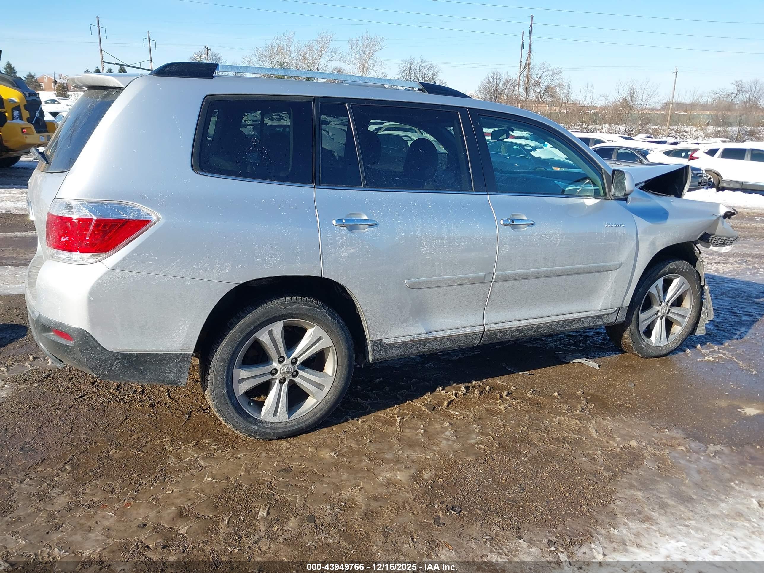 TOYOTA HIGHLANDER image 4