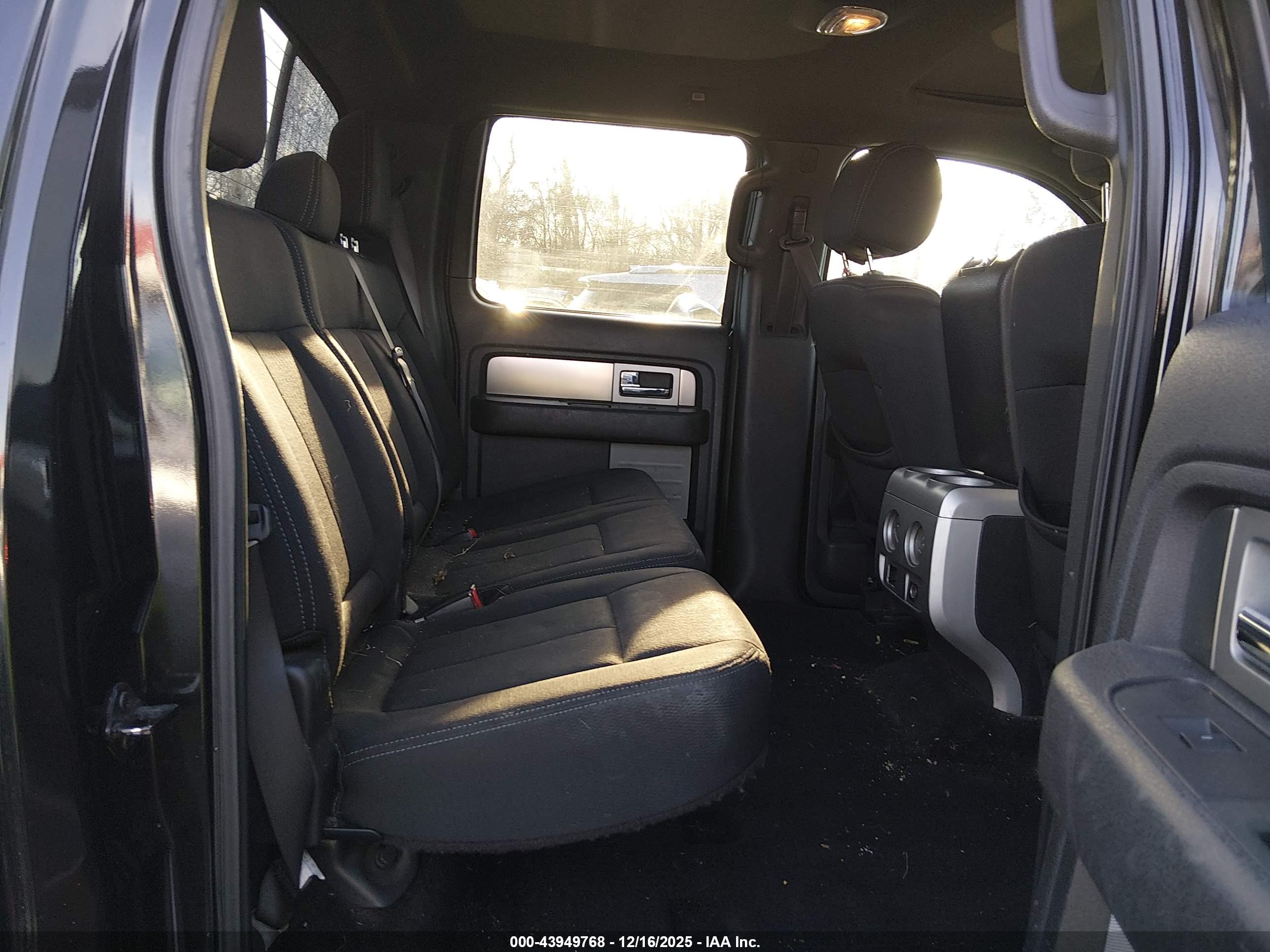 FORD F-150 image 8
