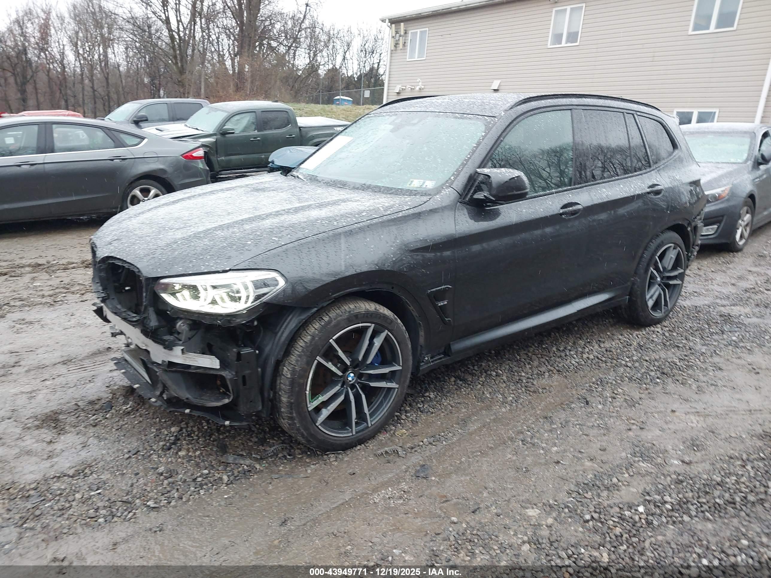 BMW X3 image 2