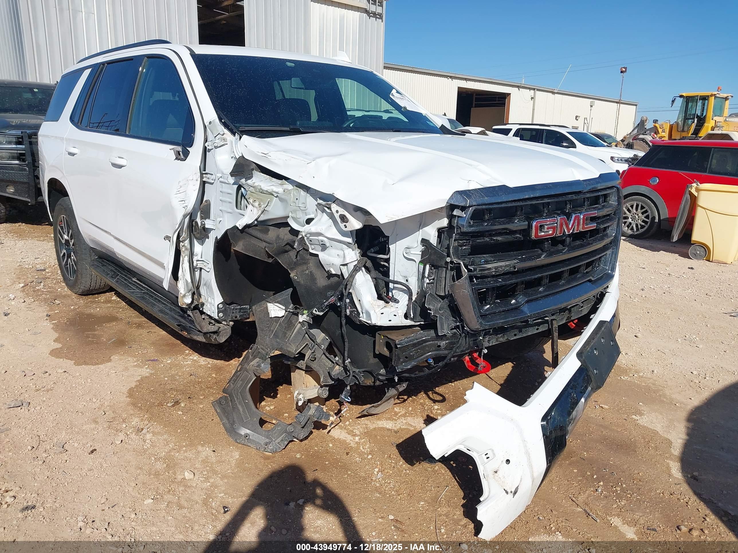 GMC YUKON image 6