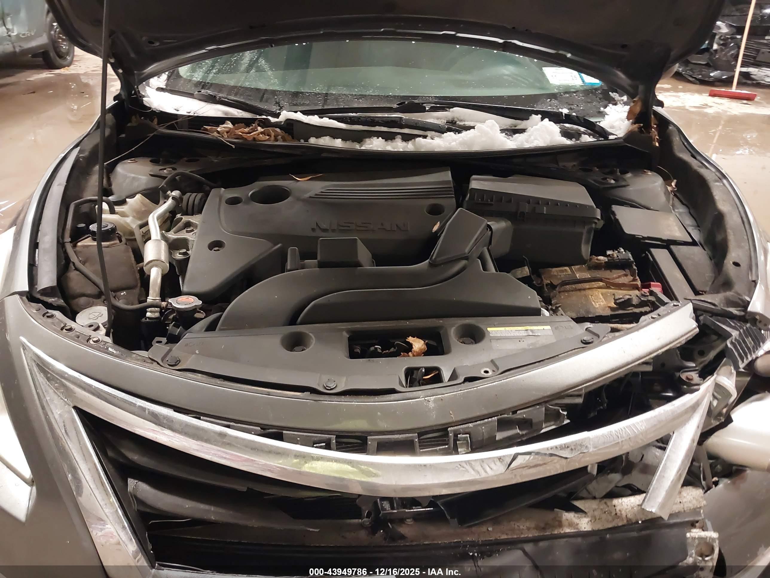 NISSAN ALTIMA image 10