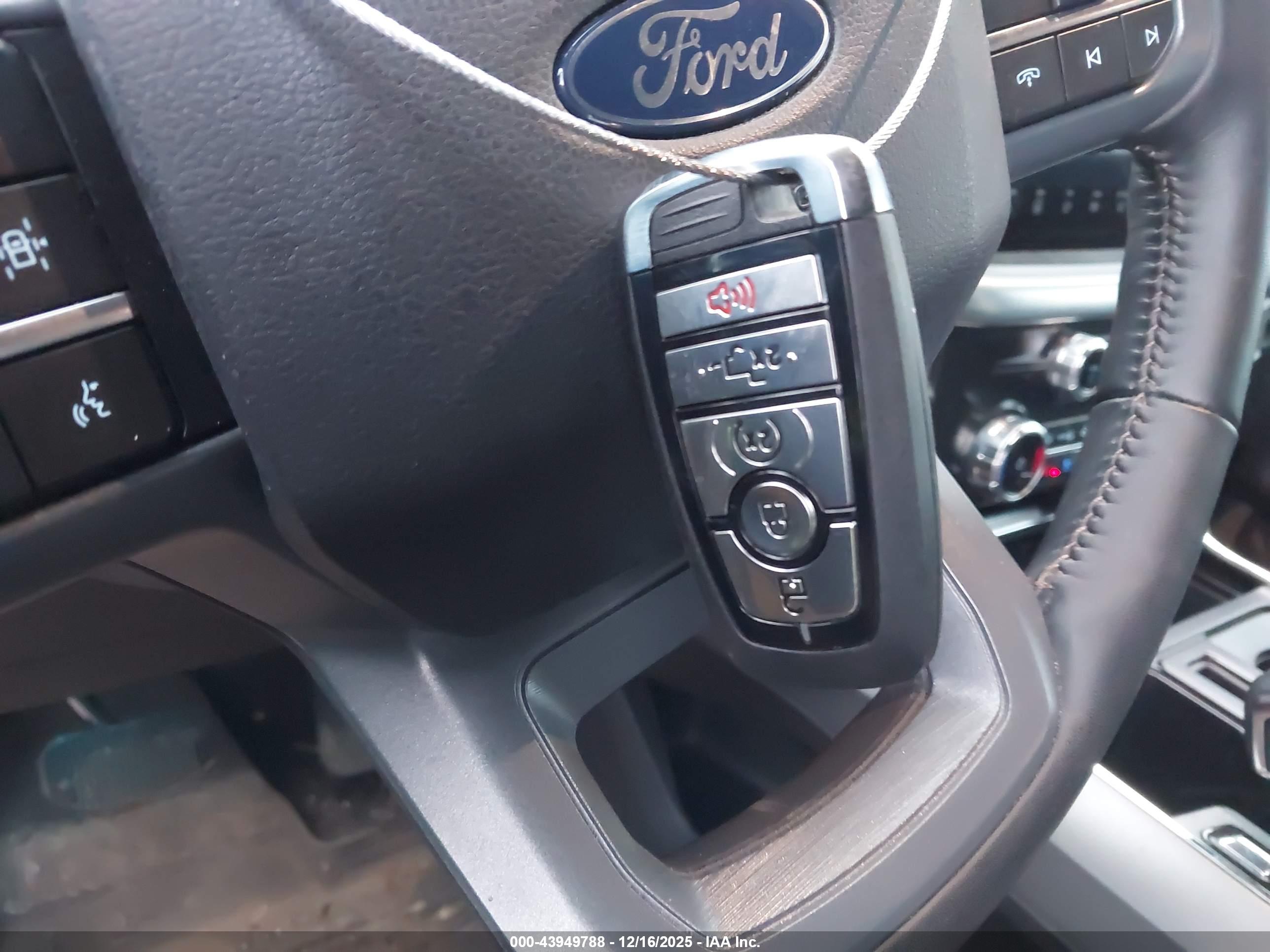 FORD F-150 image 11
