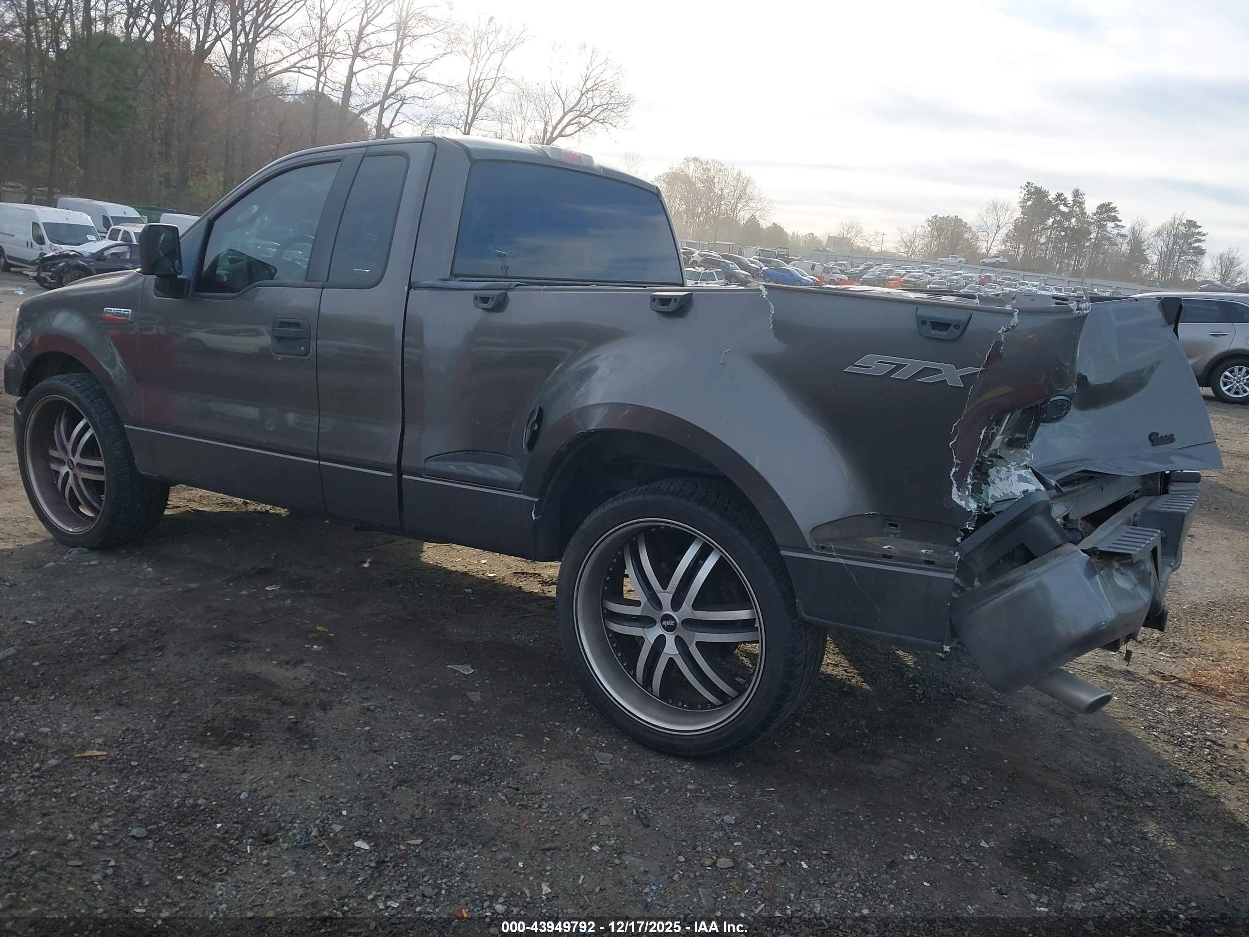 FORD F-150 image 3