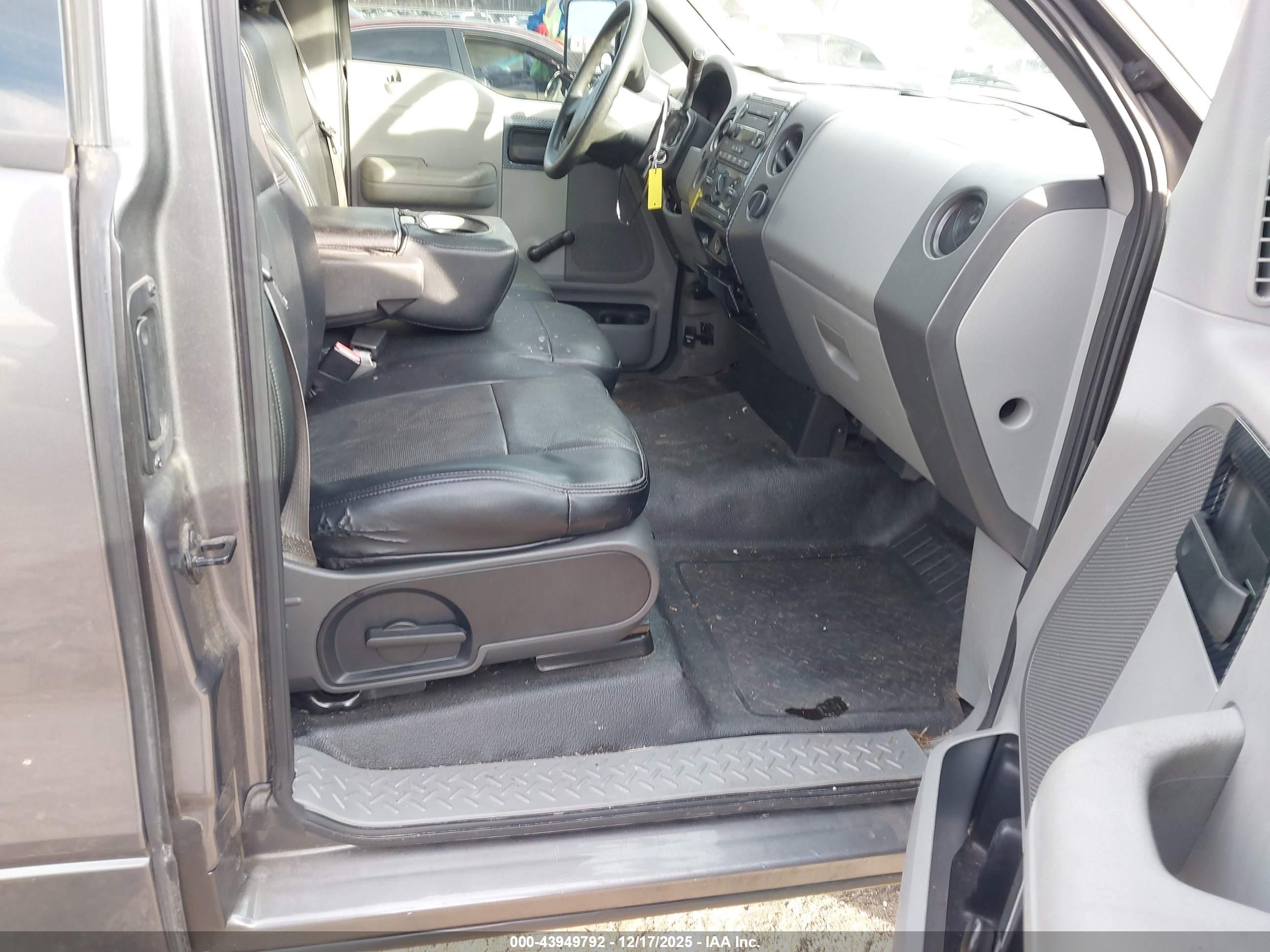 FORD F-150 image 5