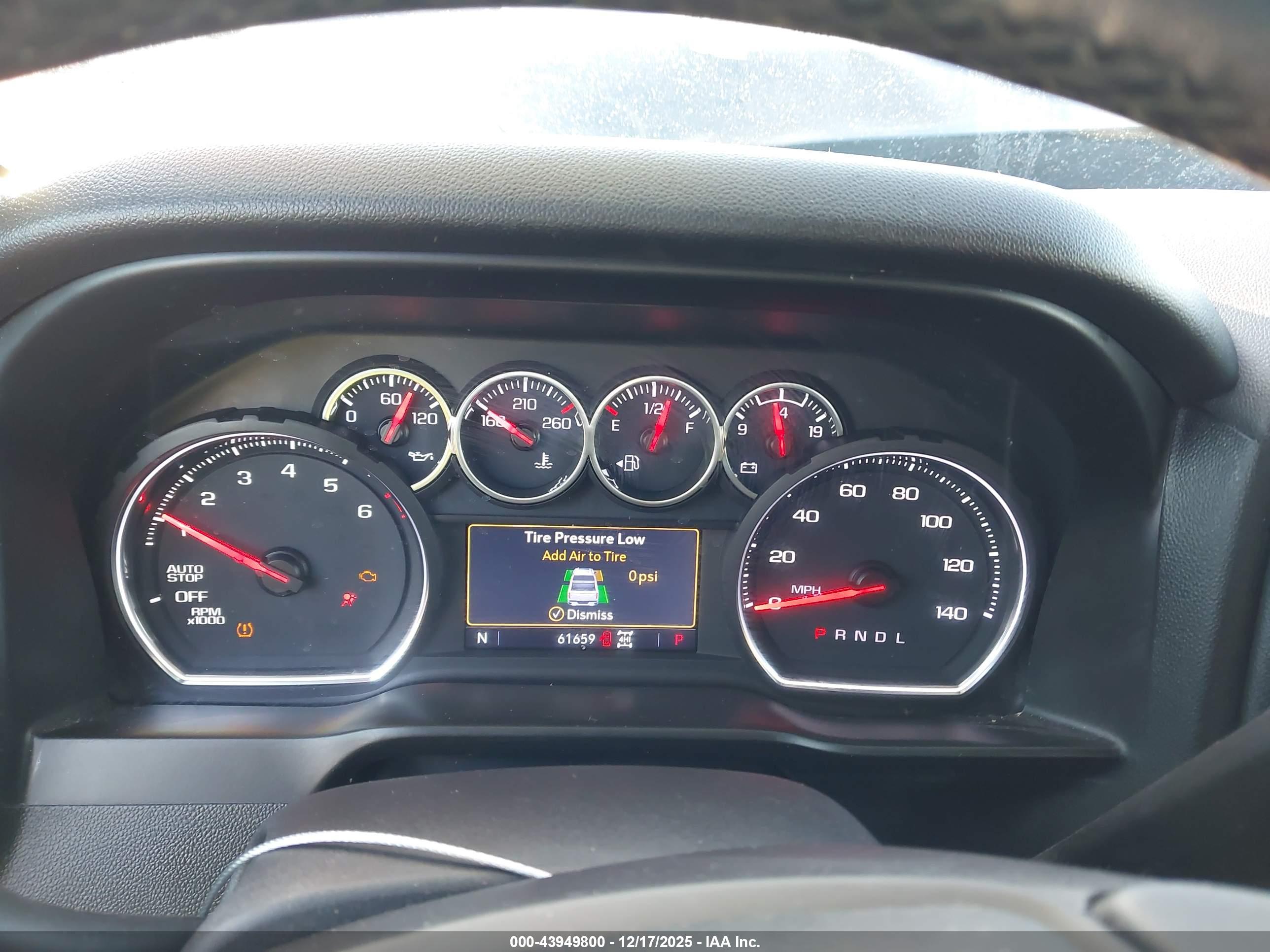 CHEVROLET SILVERADO image 7