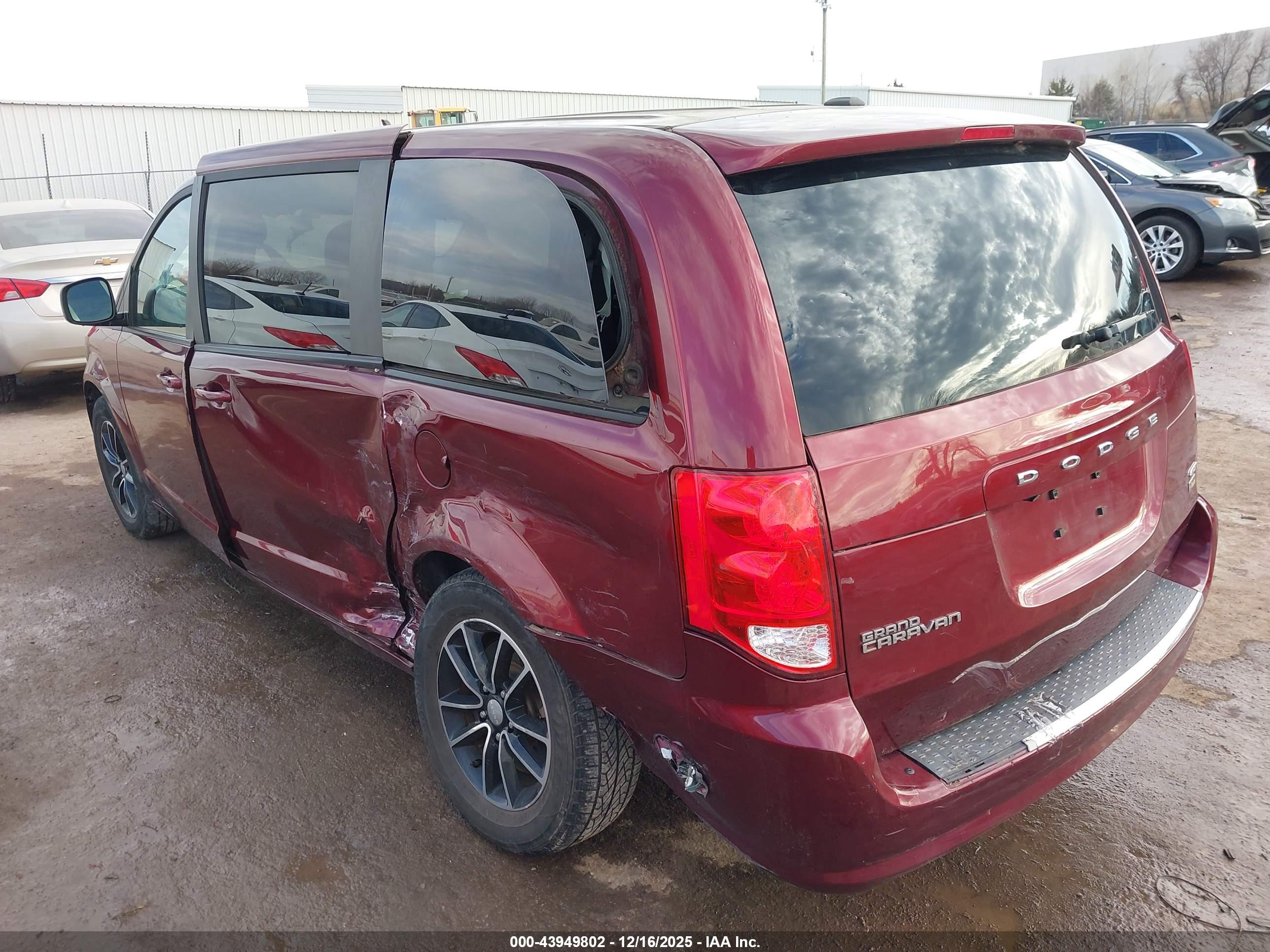 DODGE GRAND image 3