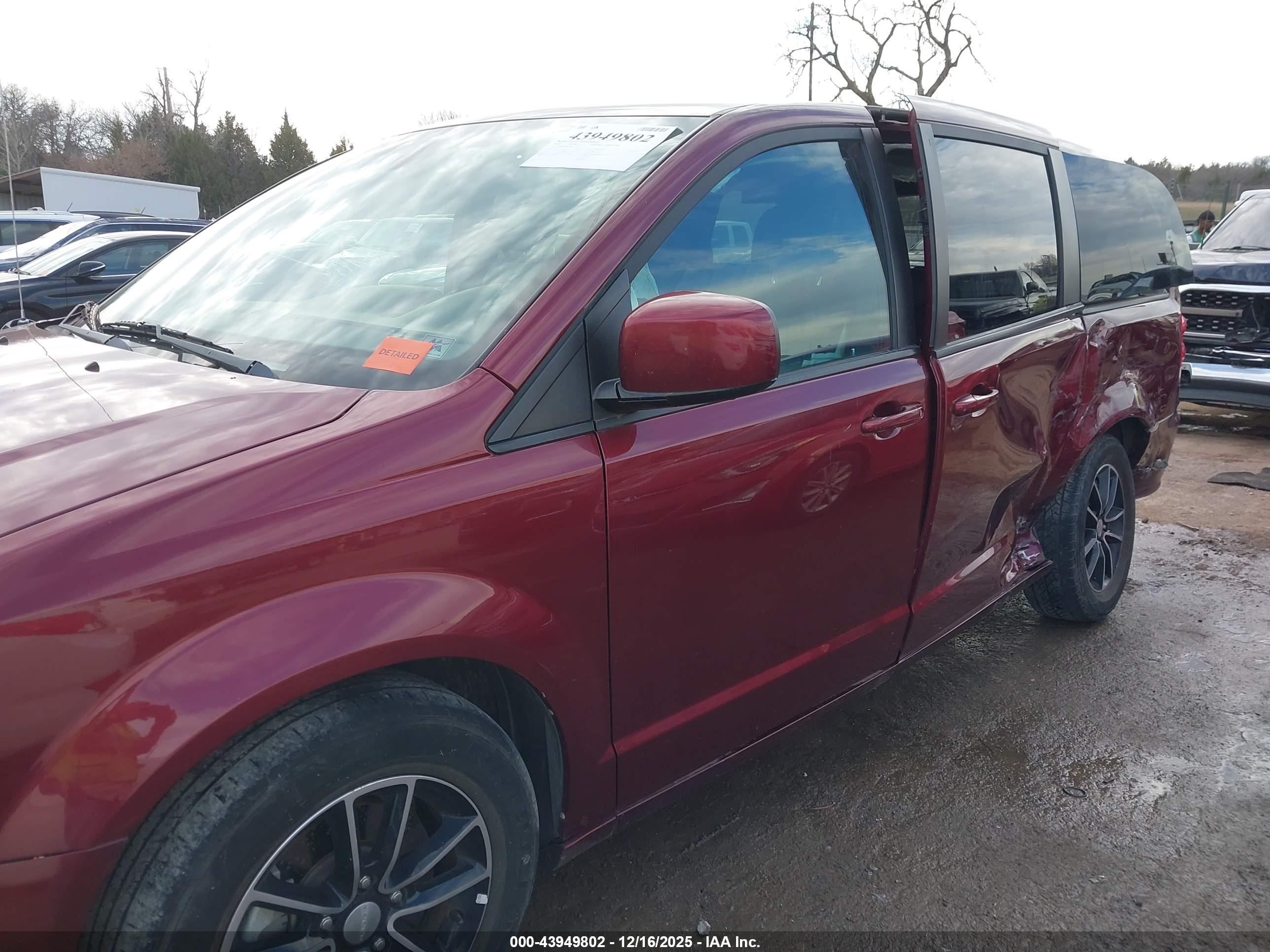 DODGE GRAND image 6