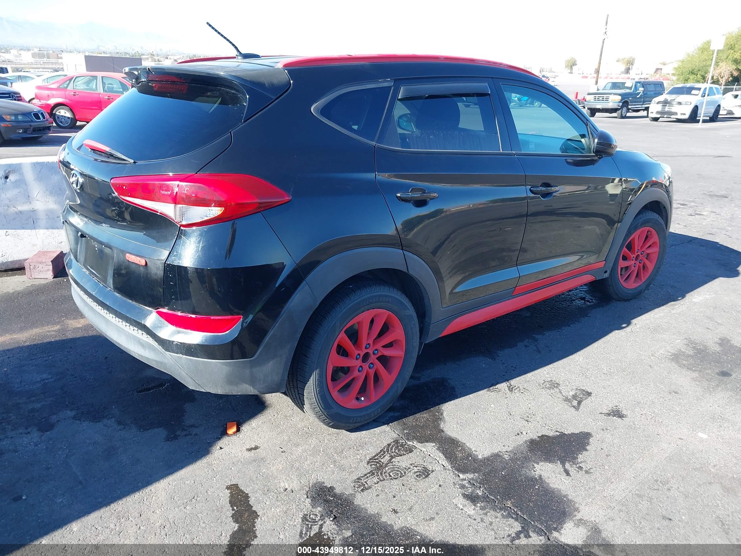 HYUNDAI TUCSON image 4