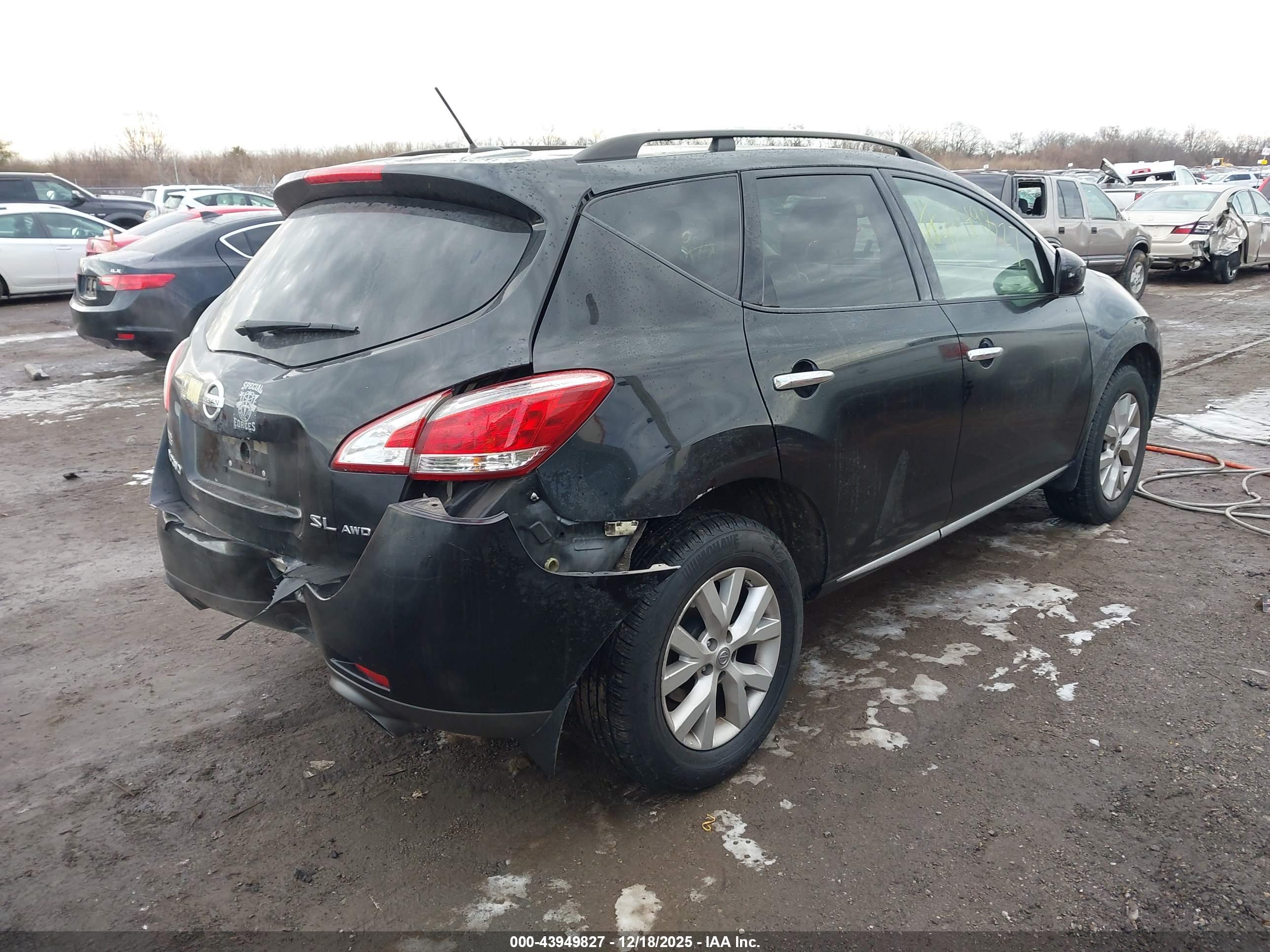 NISSAN MURANO image 4