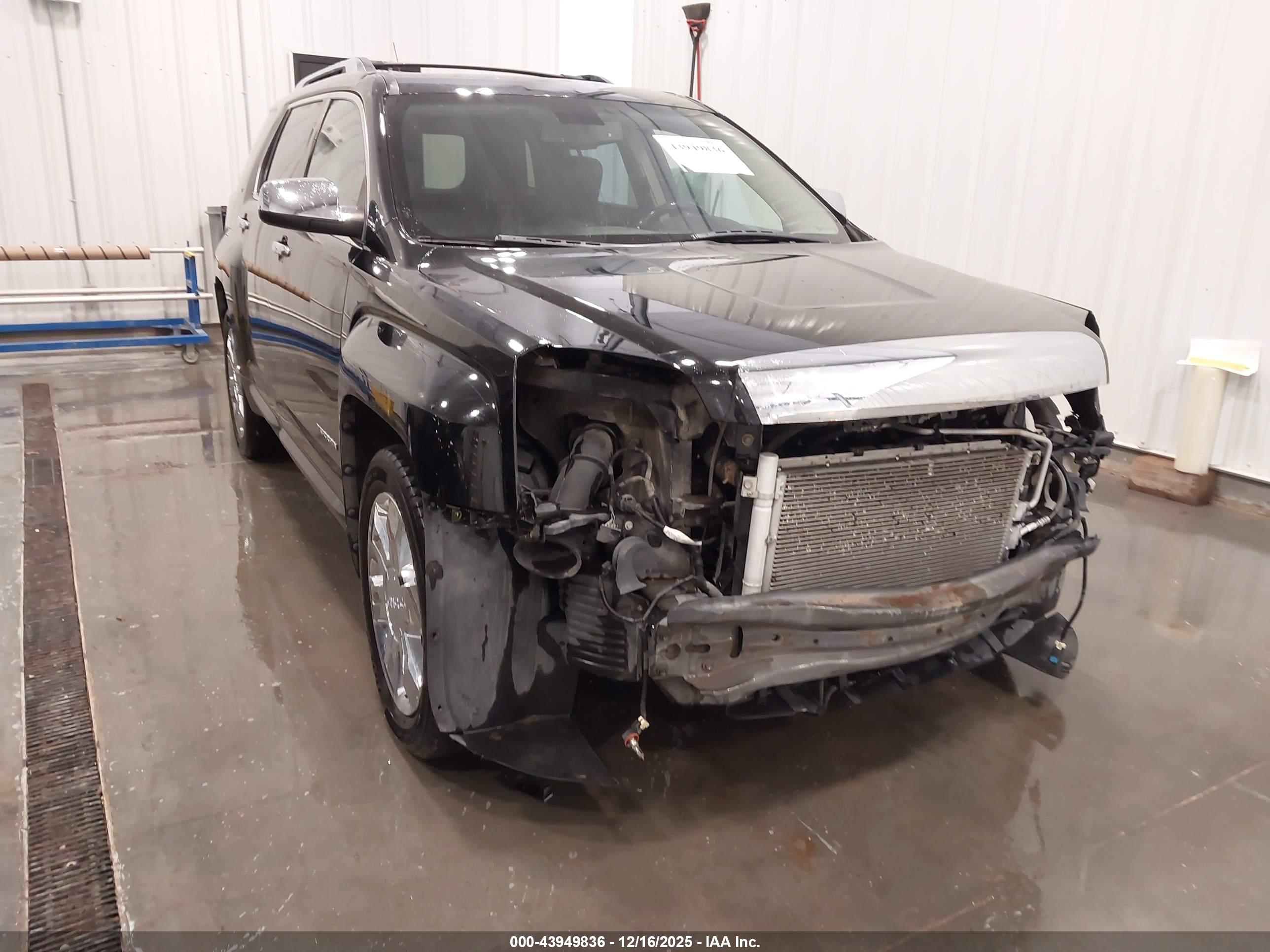 GMC TERRAIN image 6