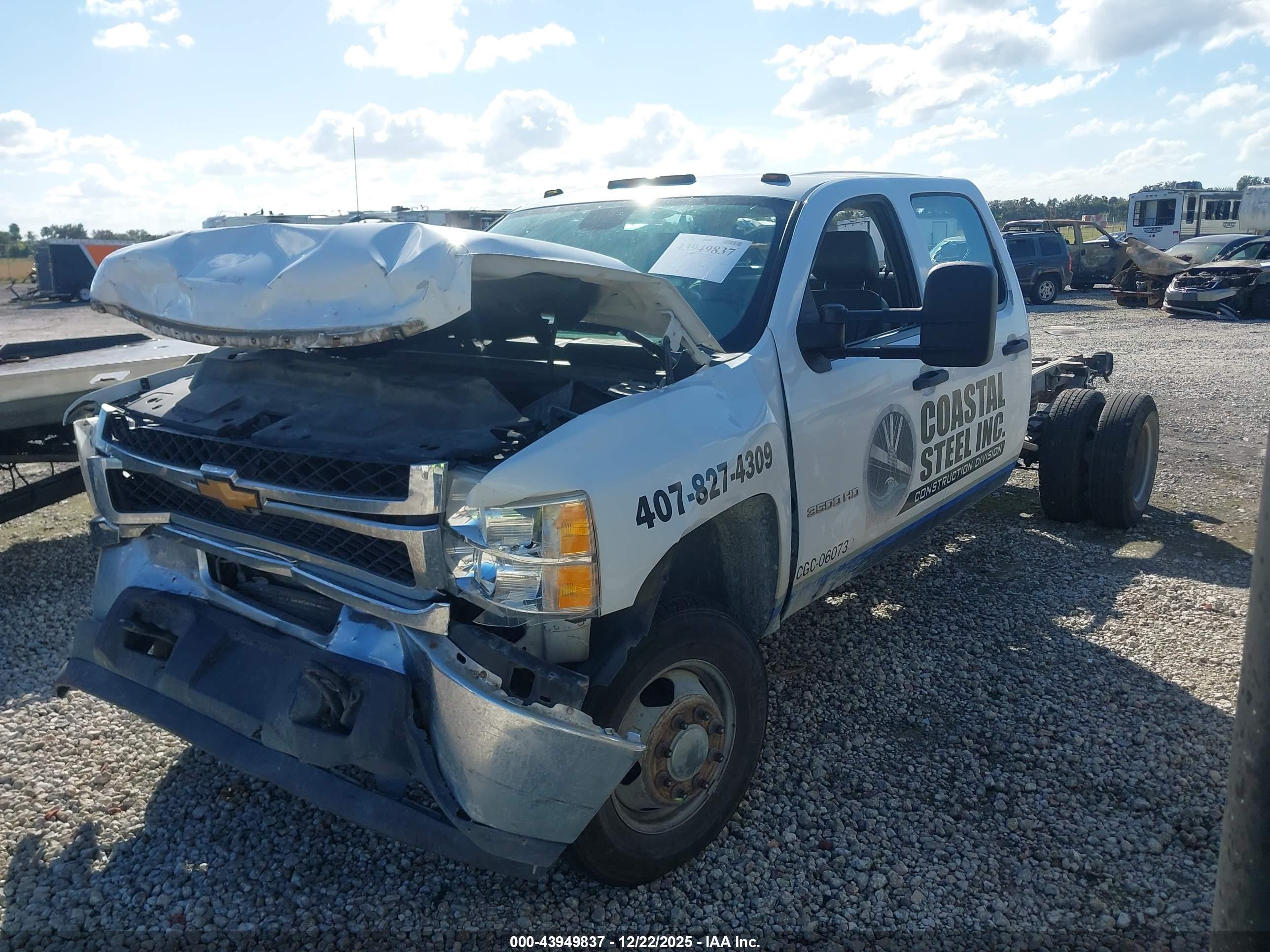 CHEVROLET SILVERADO image 2