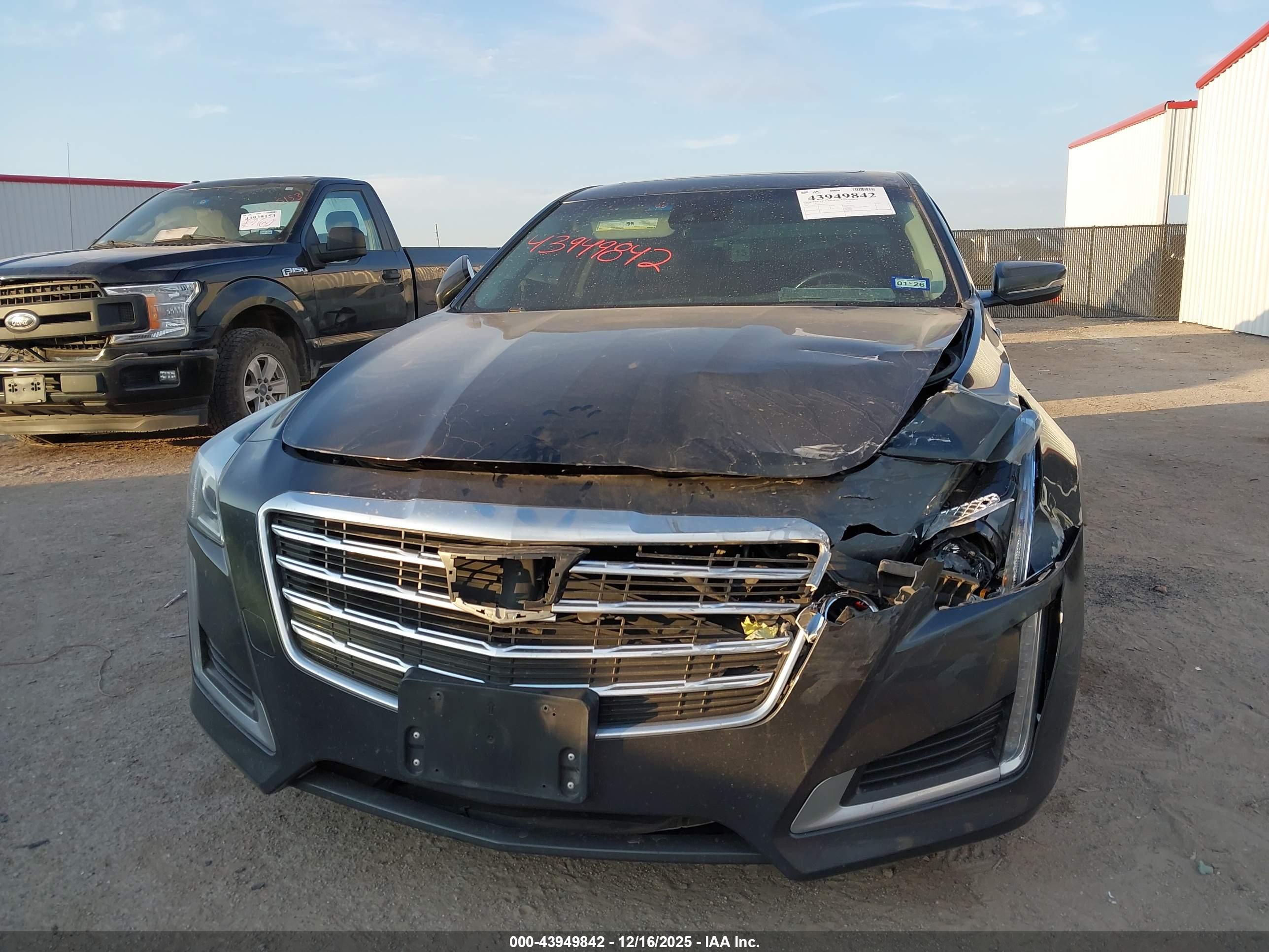 CADILLAC CTS image 6