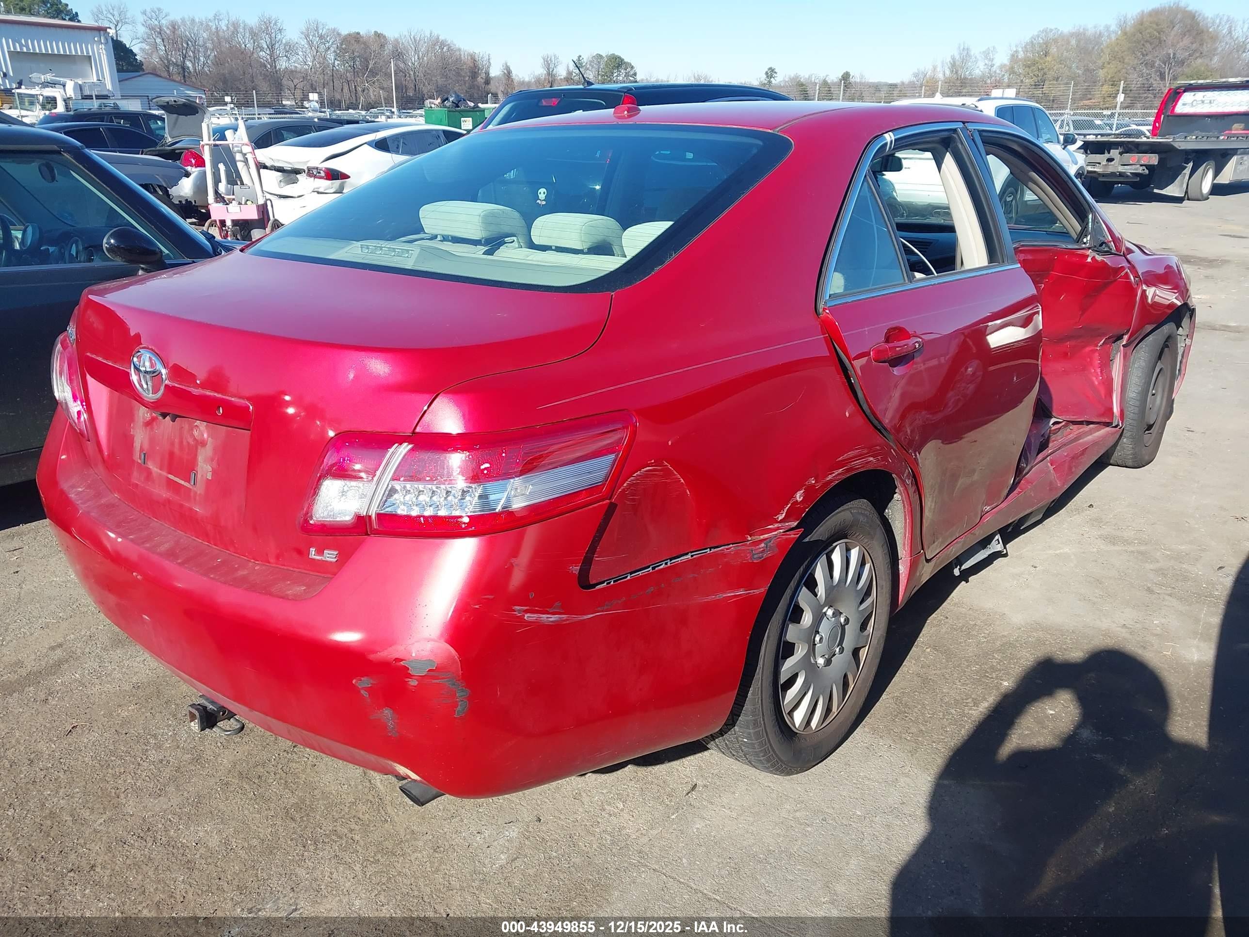 TOYOTA CAMRY image 4