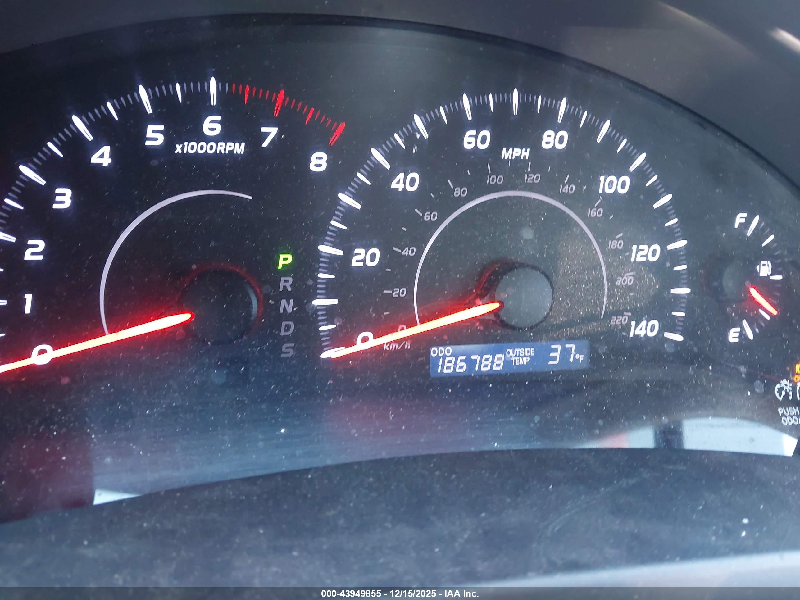 TOYOTA CAMRY image 7