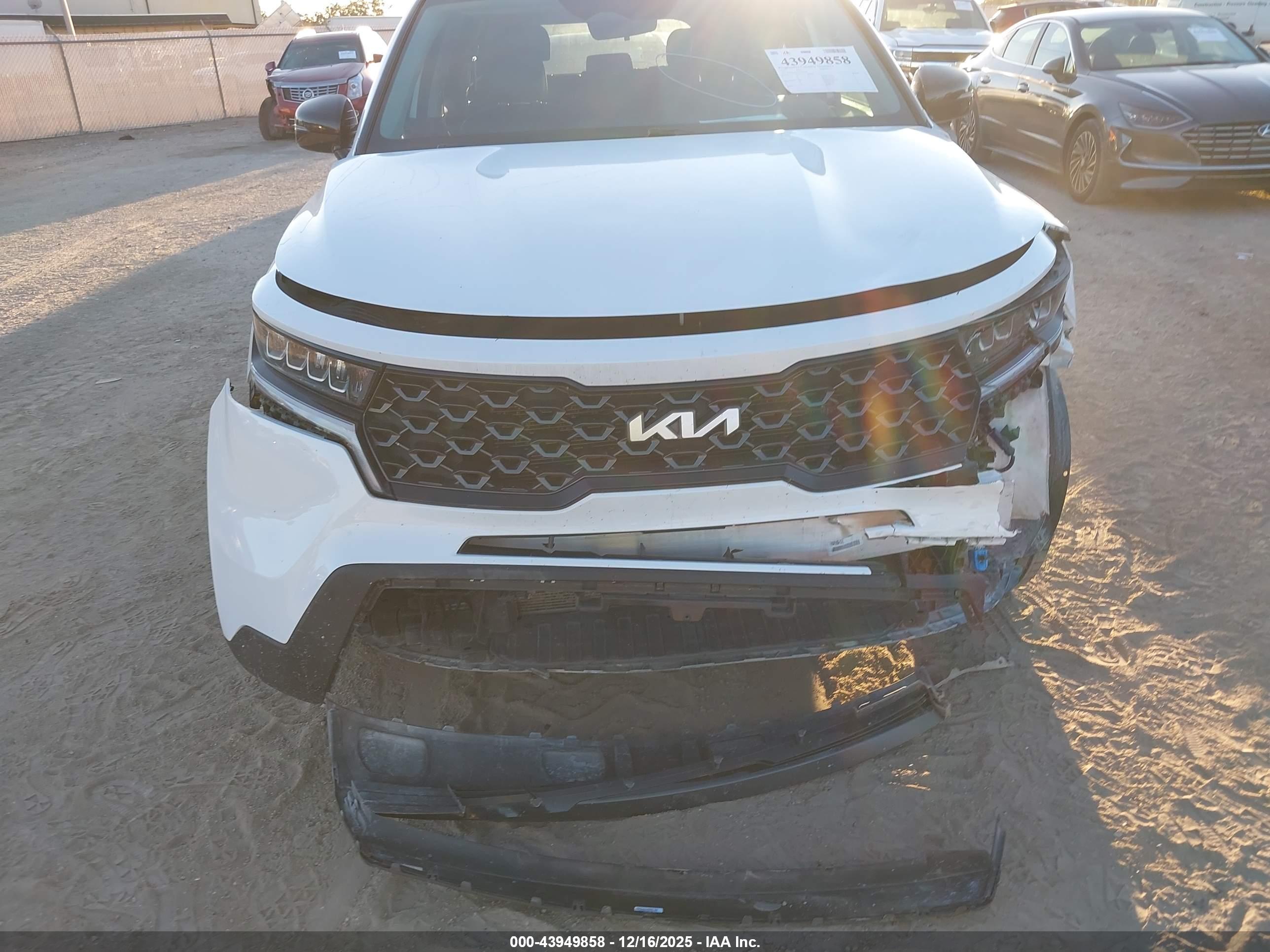 KIA SORENTO image 6