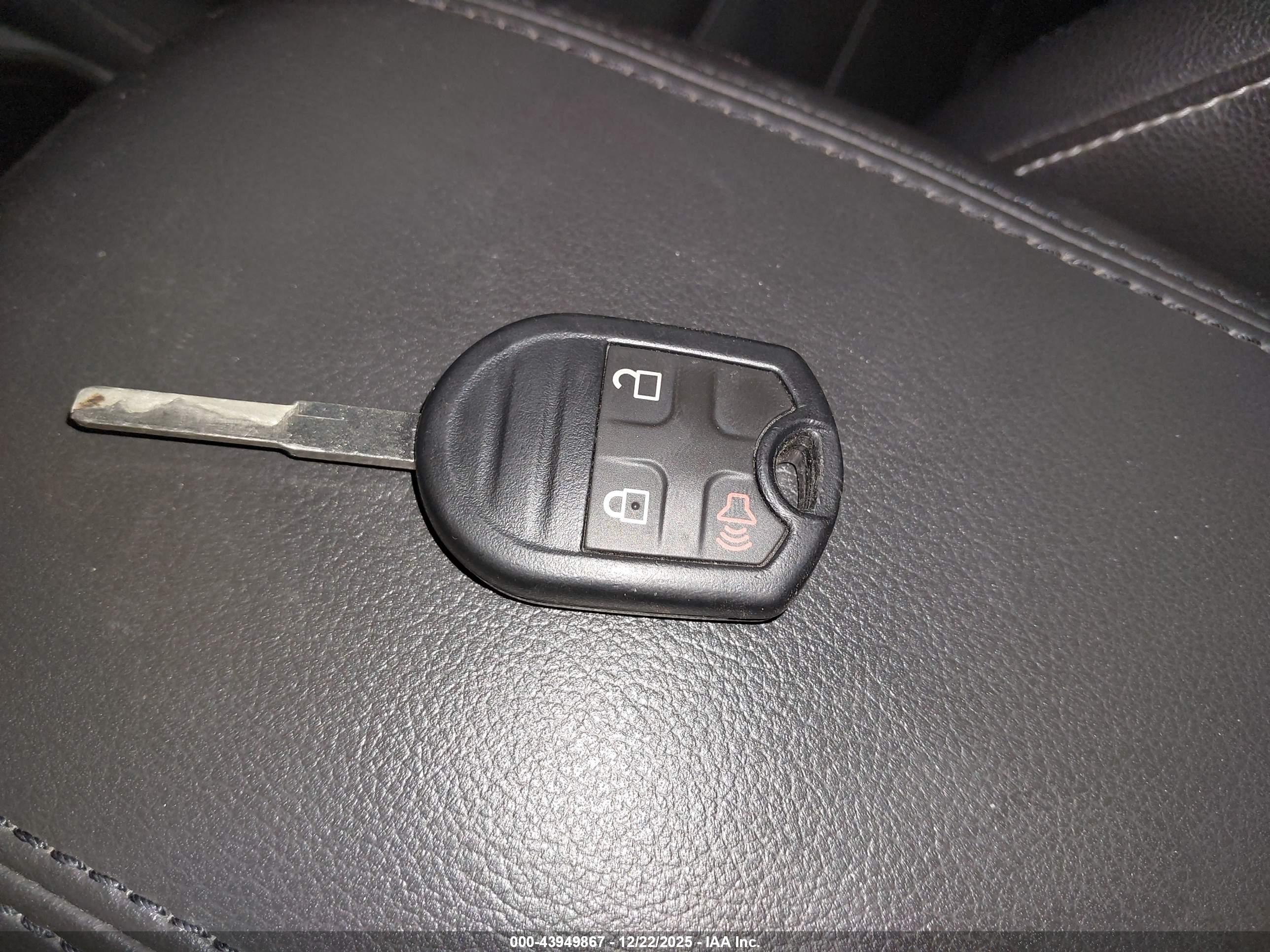 FORD ESCAPE image 11