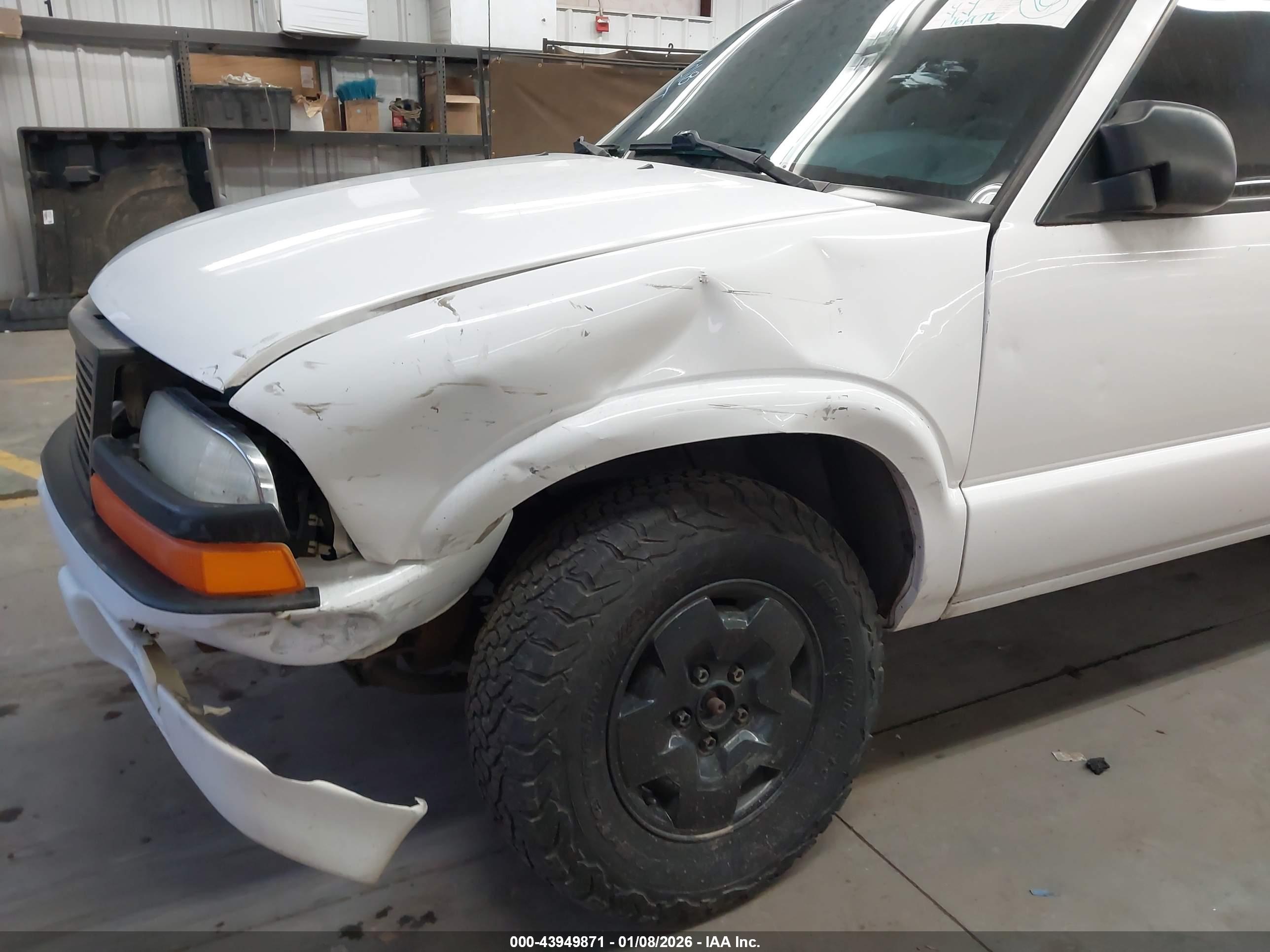 CHEVROLET BLAZER image 6