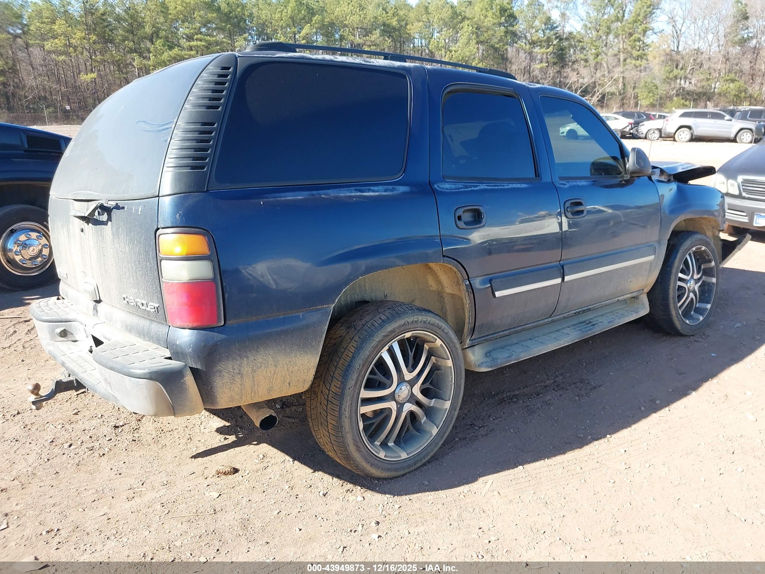 CHEVROLET TAHOE image 4