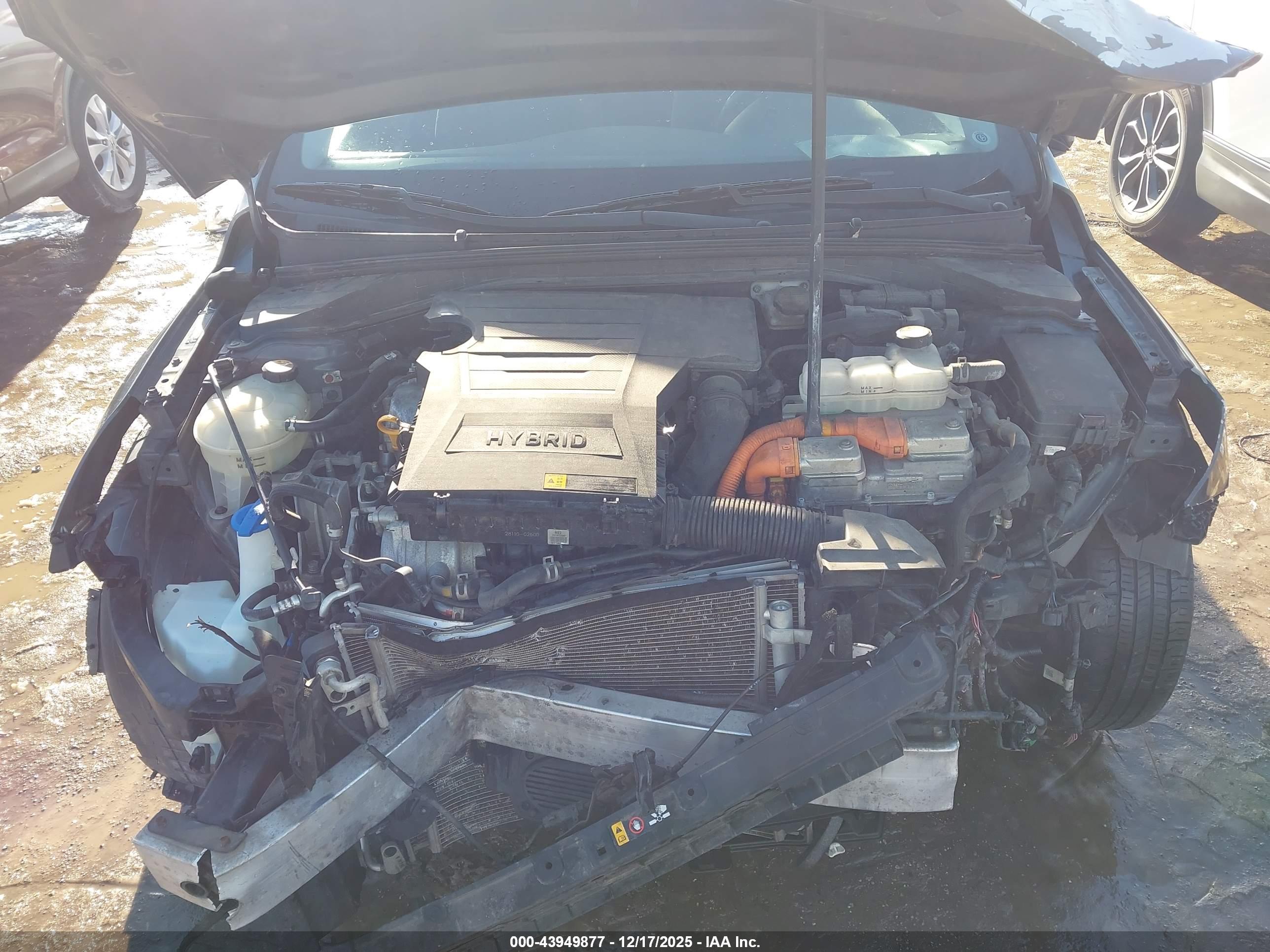 HYUNDAI IONIQ image 10