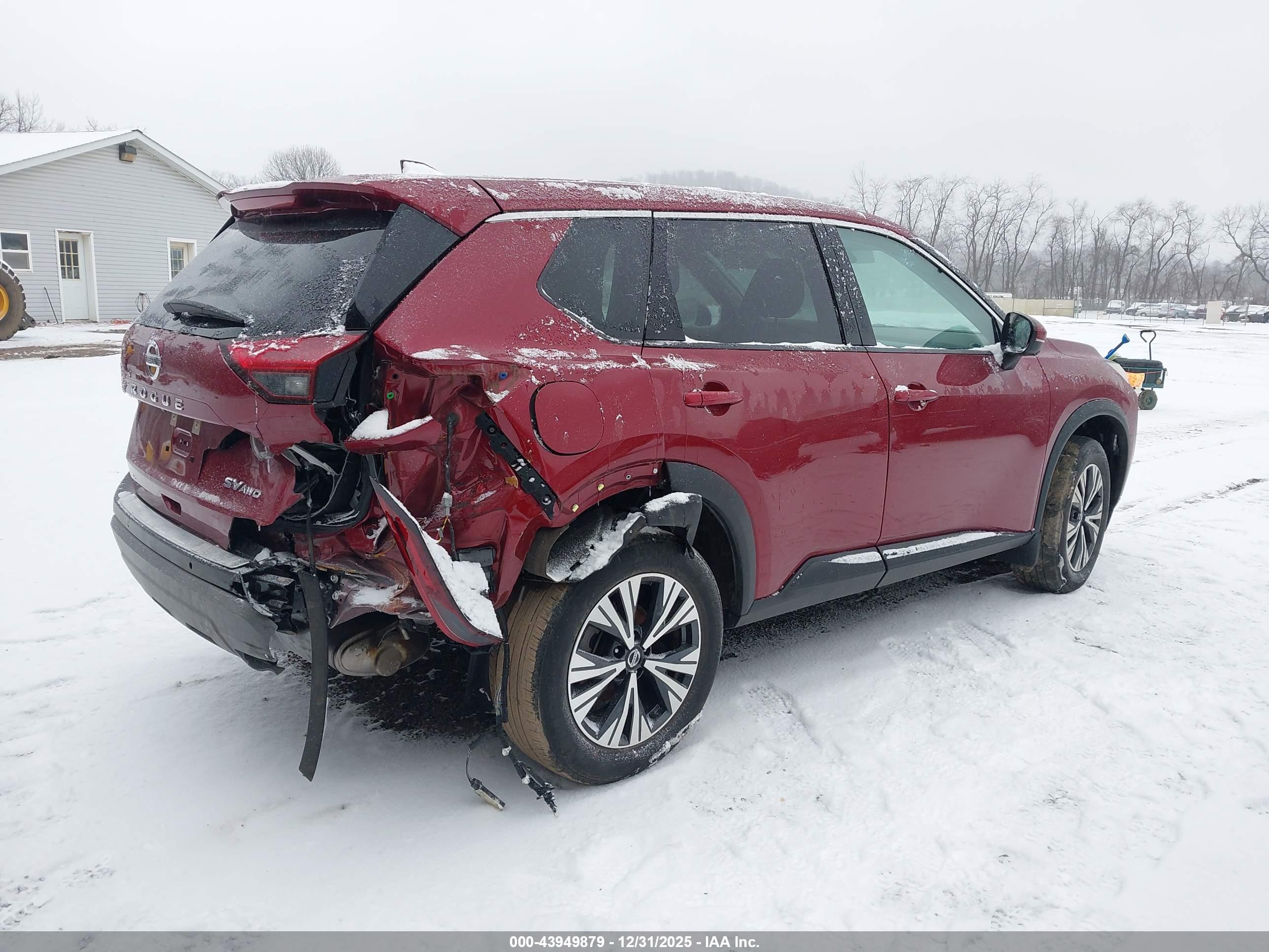 NISSAN ROGUE image 4