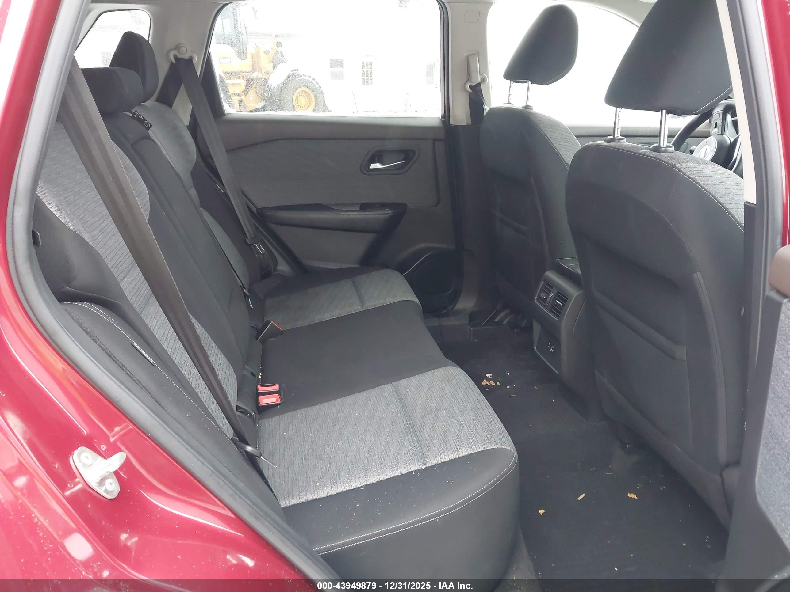 NISSAN ROGUE image 8