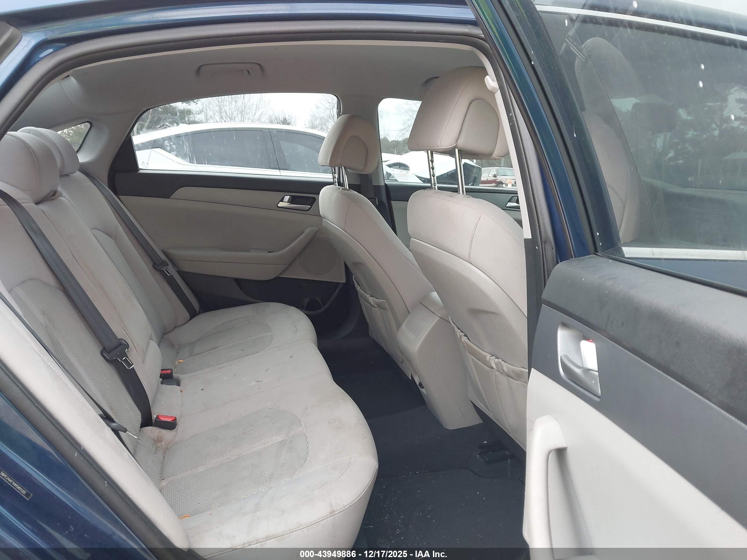 HYUNDAI SONATA image 8