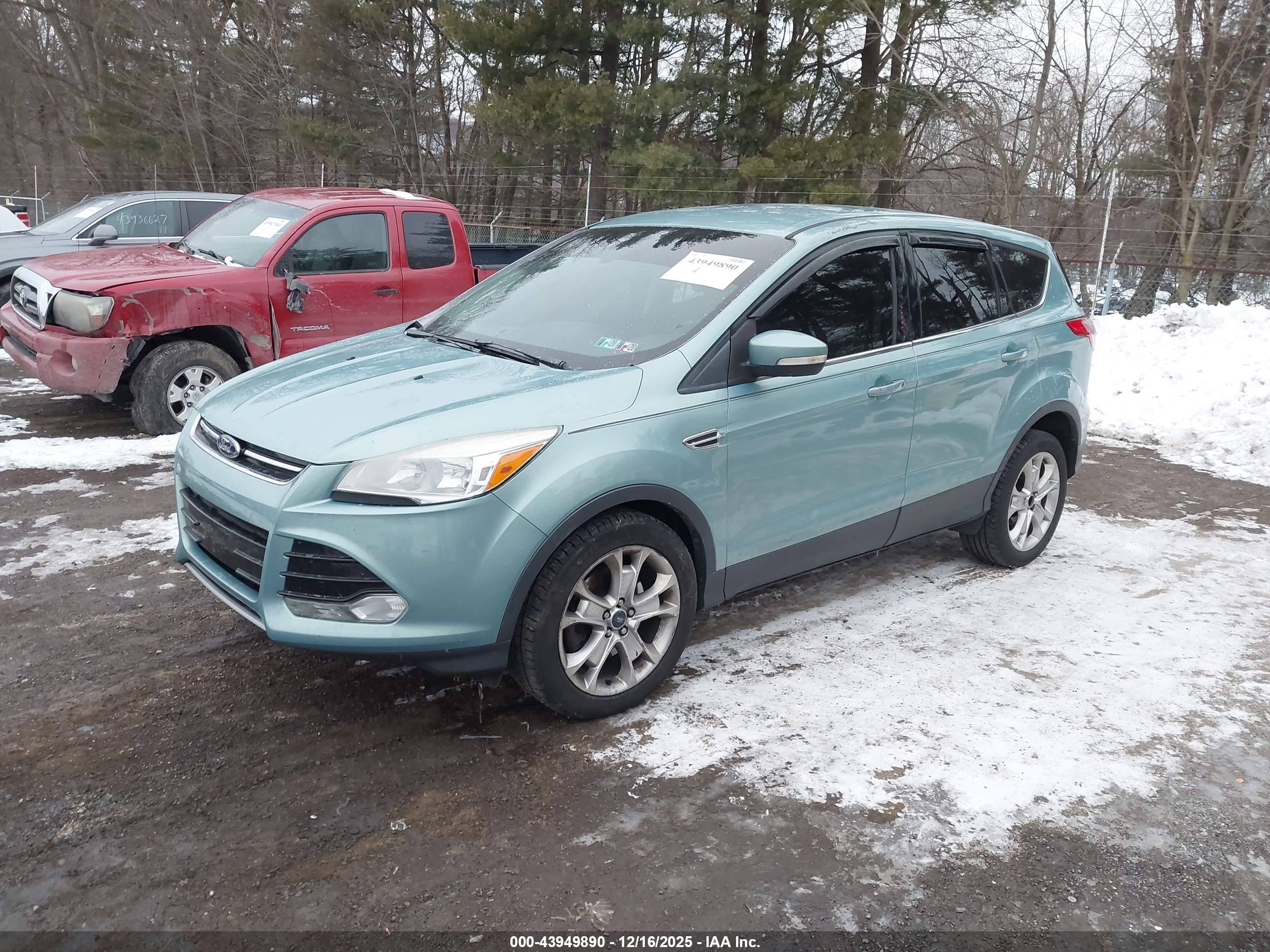 FORD ESCAPE image 2