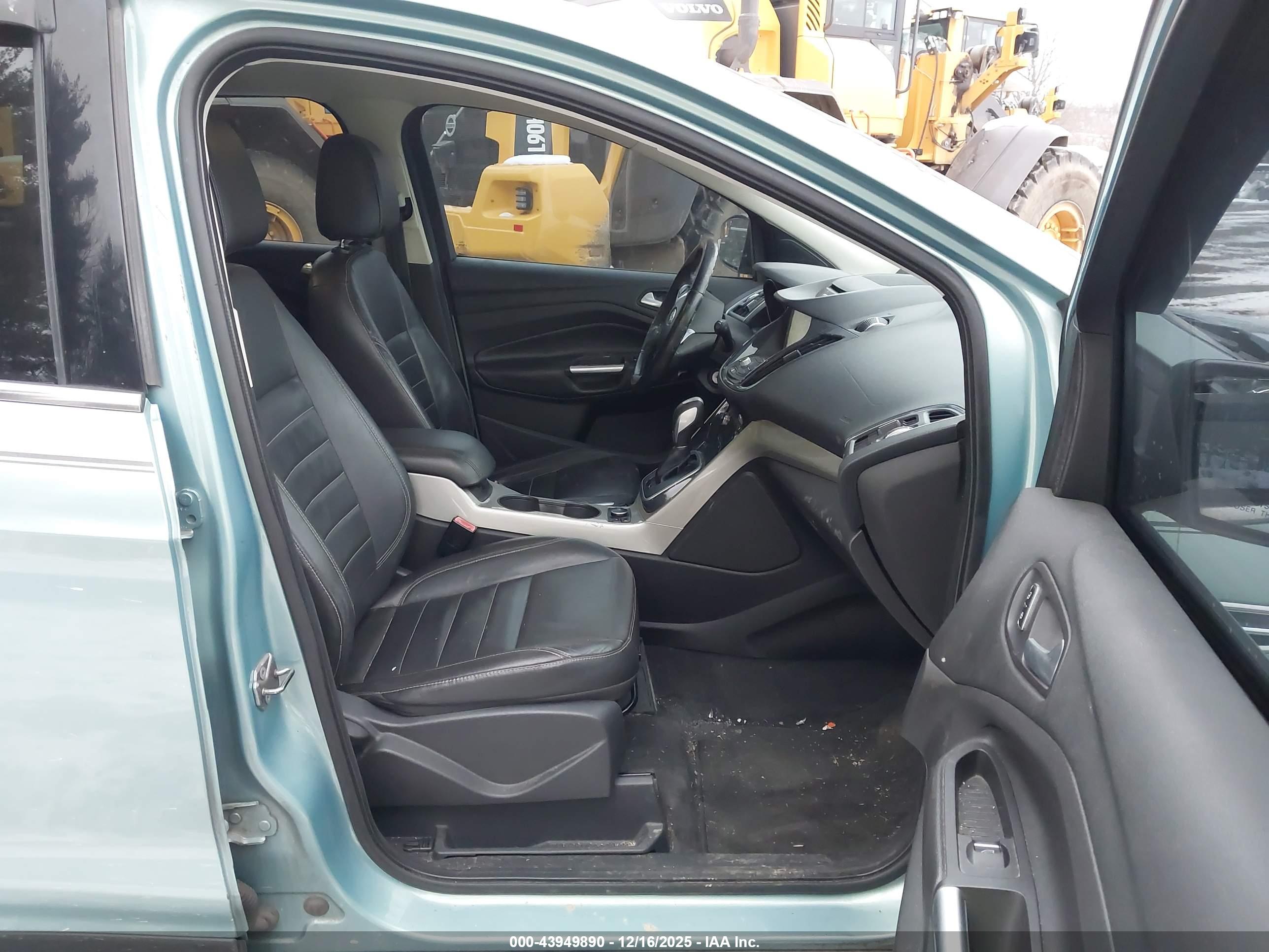 FORD ESCAPE image 5
