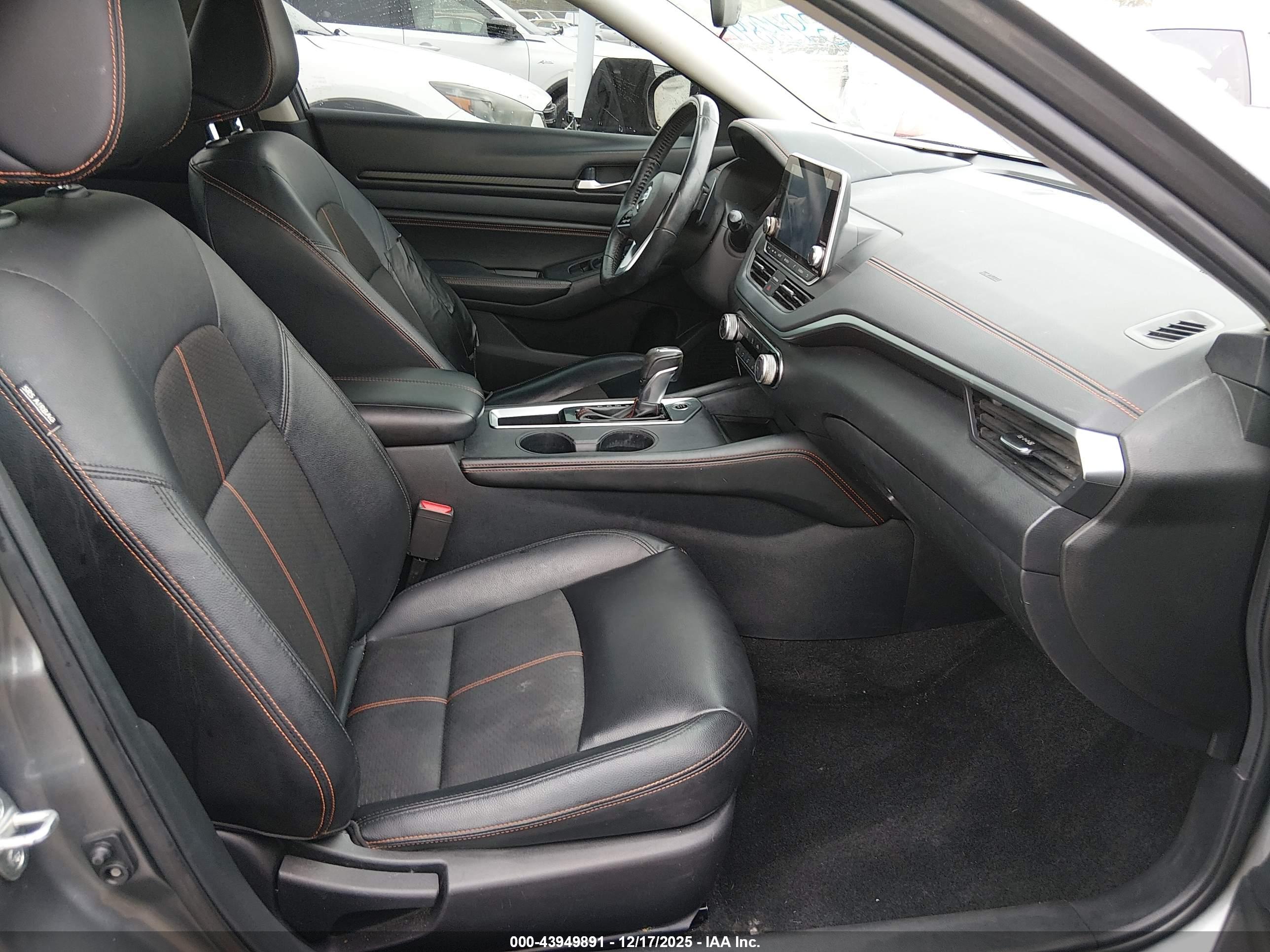 NISSAN ALTIMA image 5