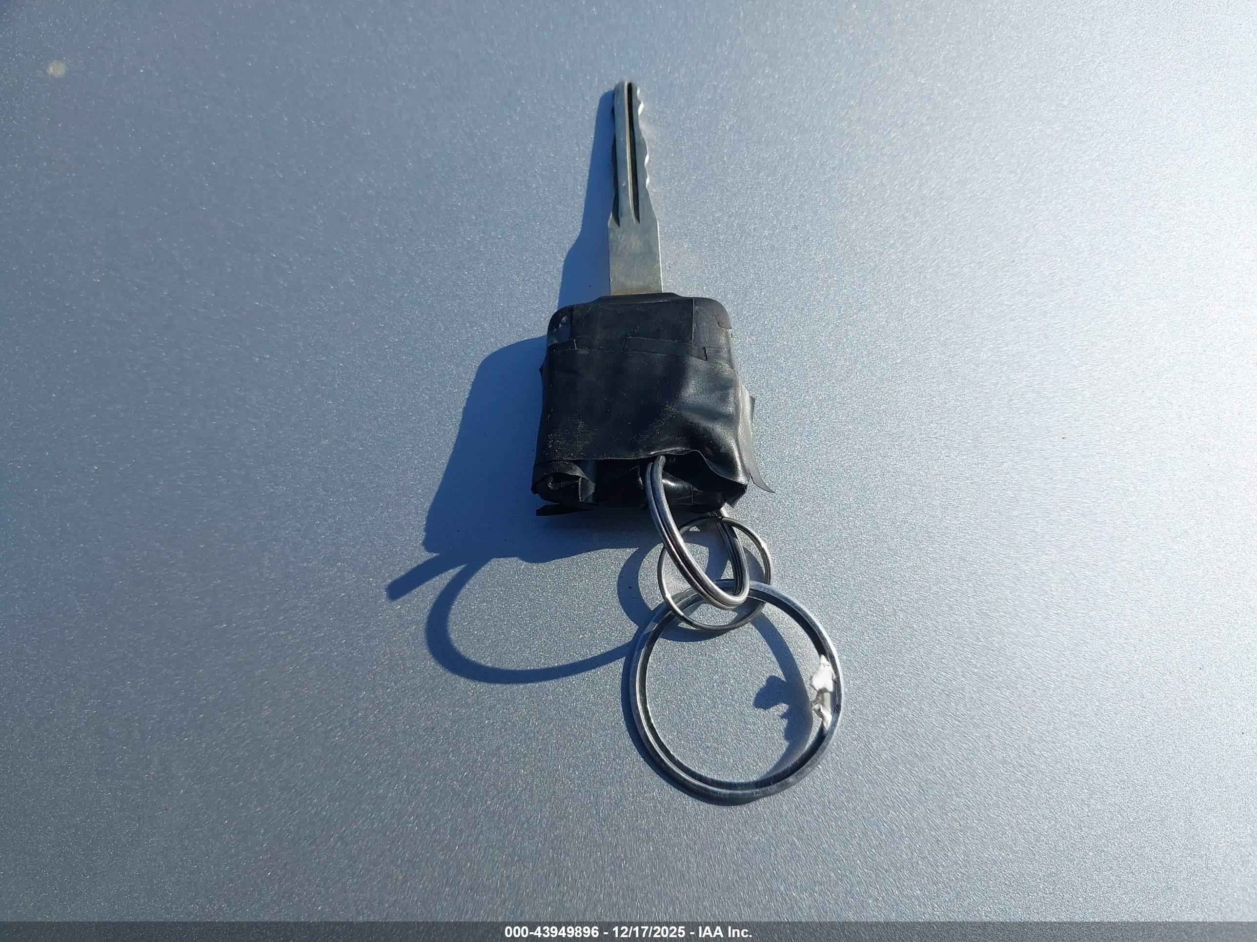 NISSAN VERSA image 11