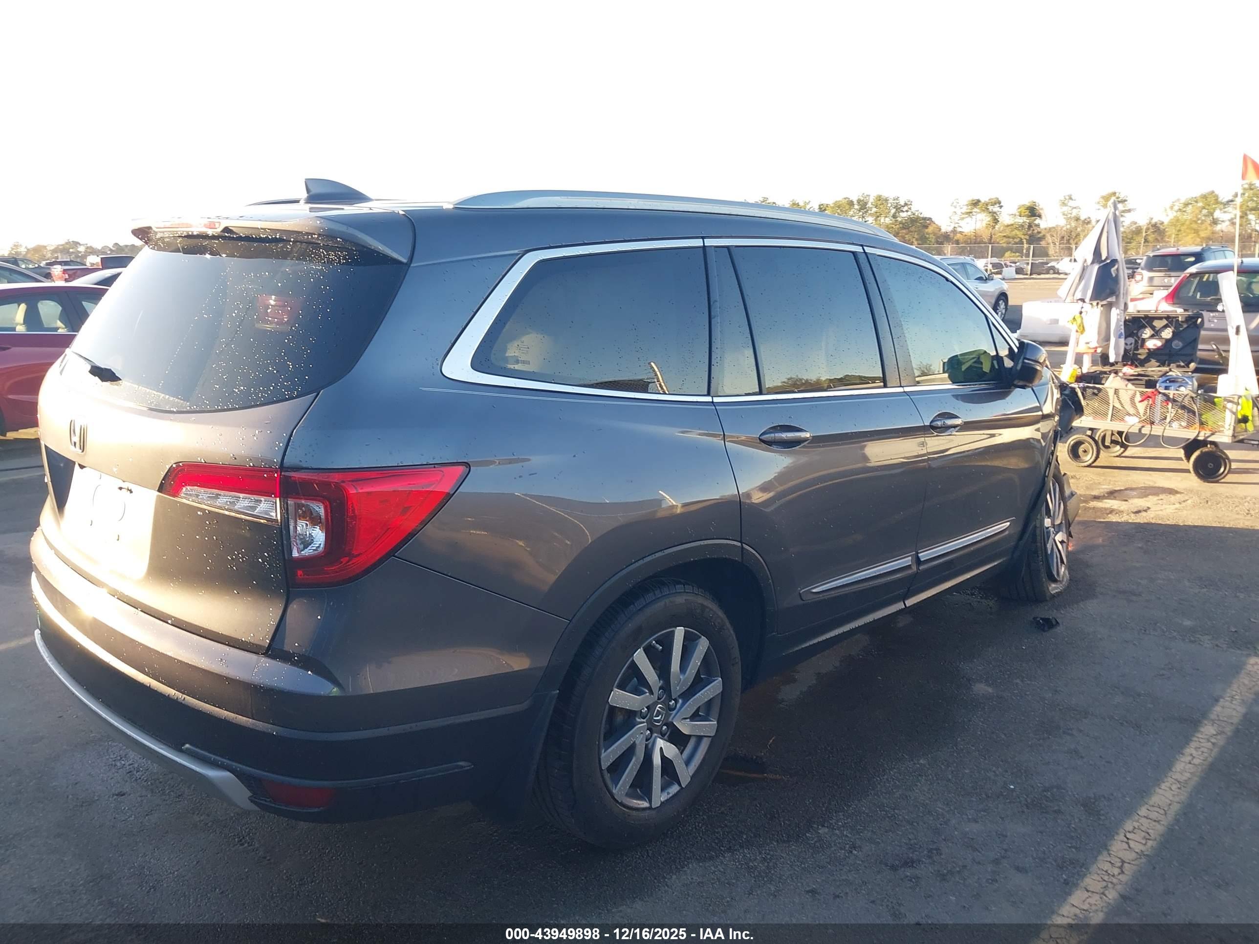 HONDA PILOT image 4