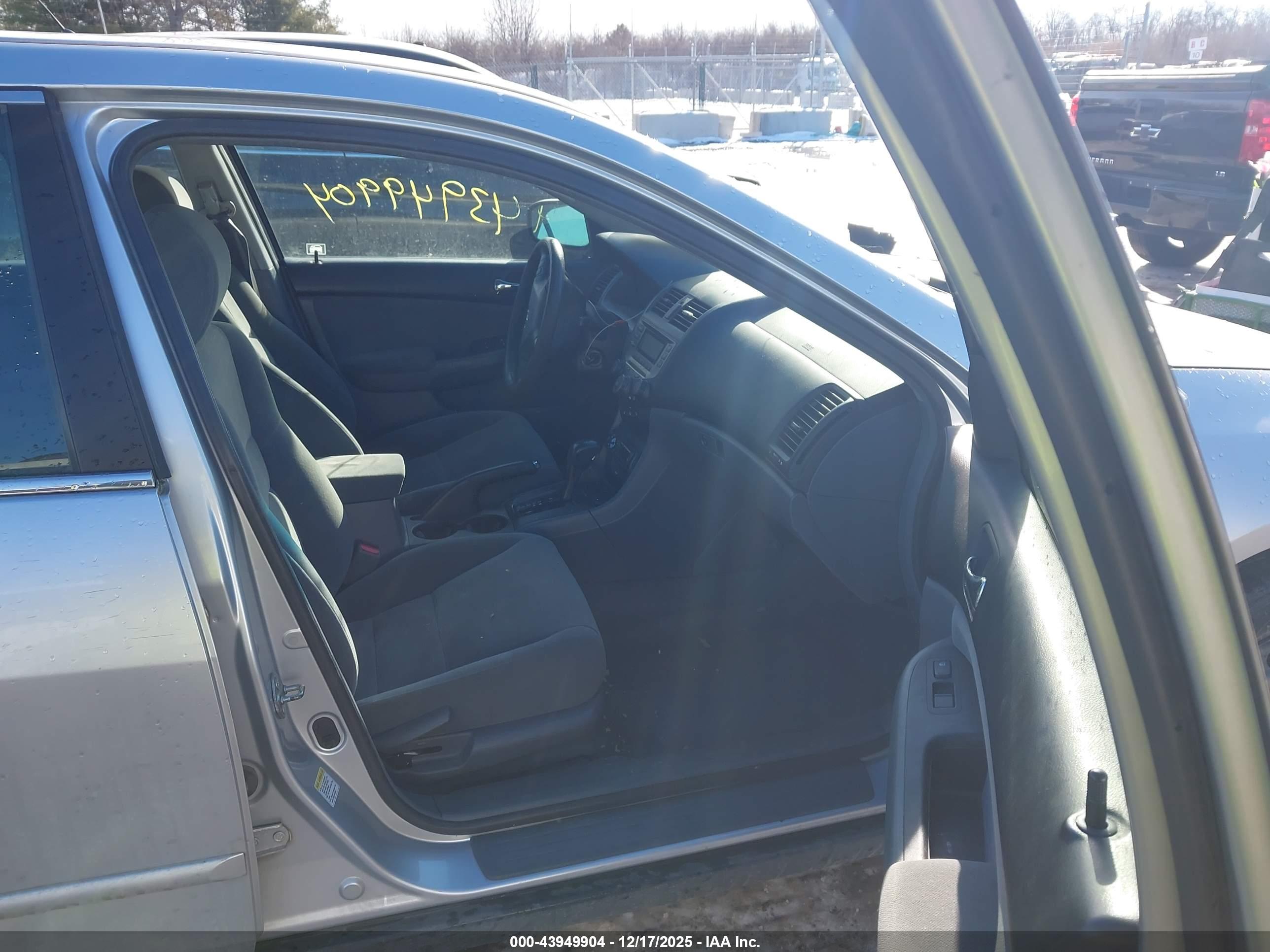 HONDA ACCORD image 5