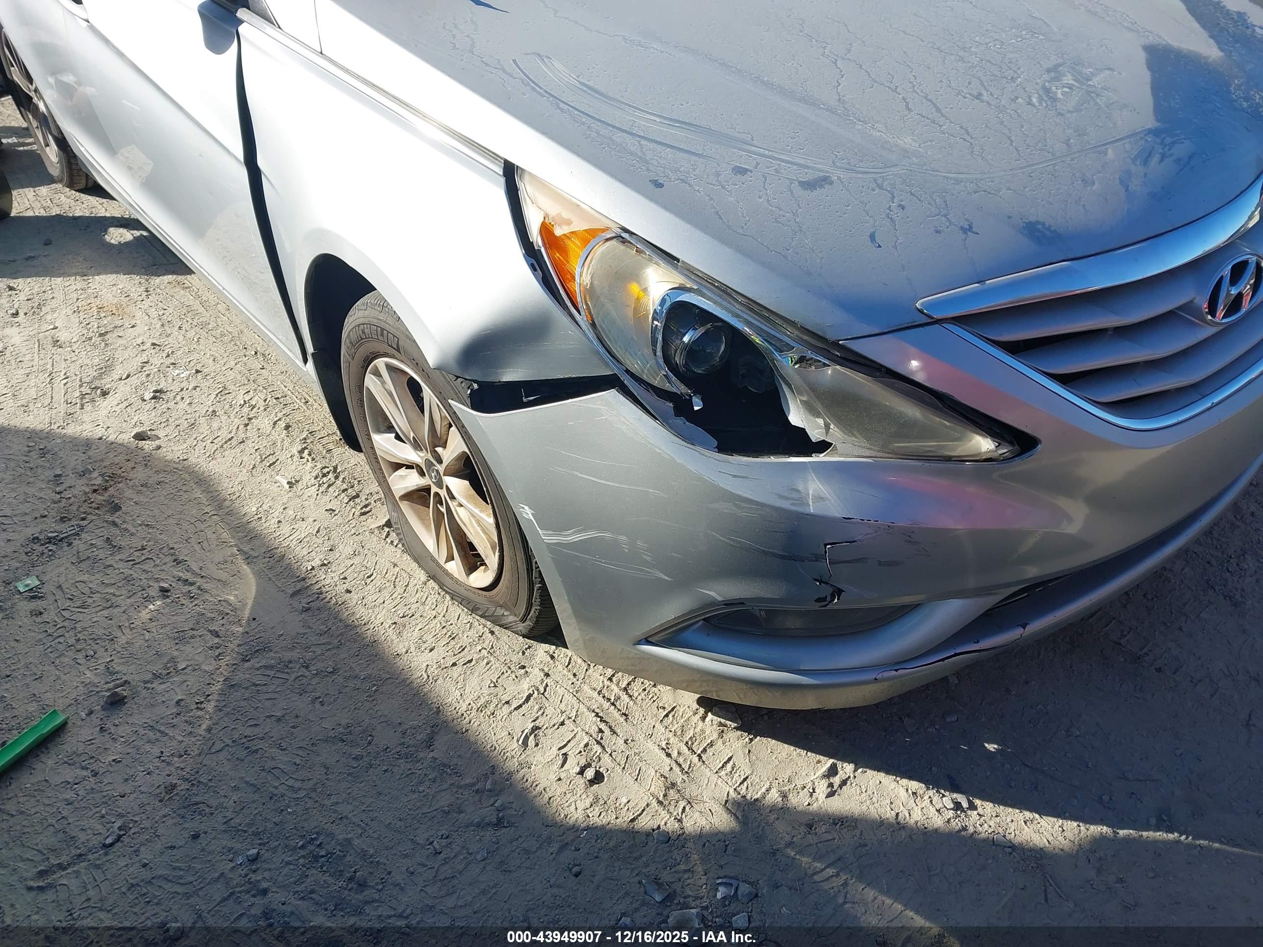 HYUNDAI SONATA image 6