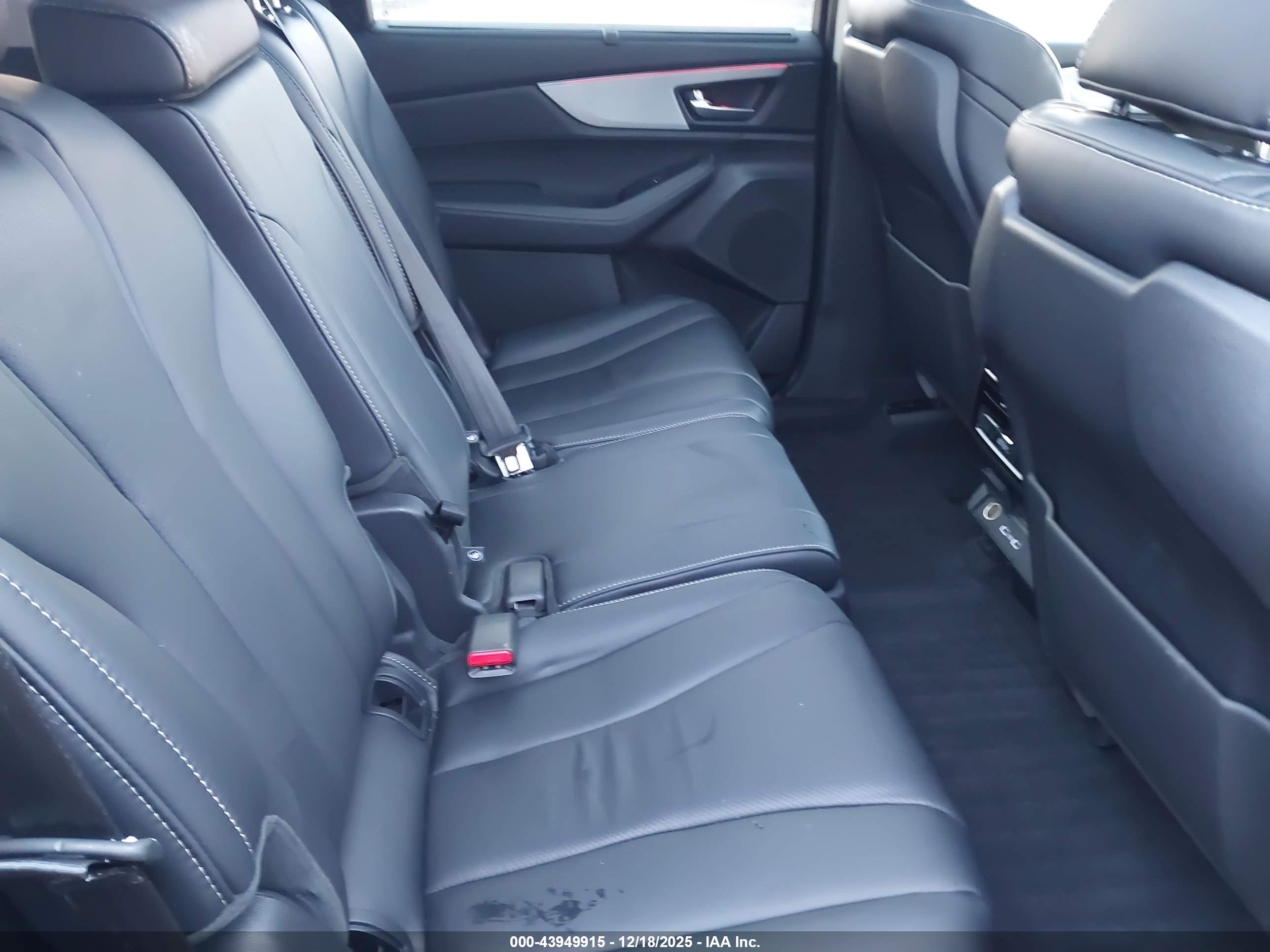 ACURA MDX image 8