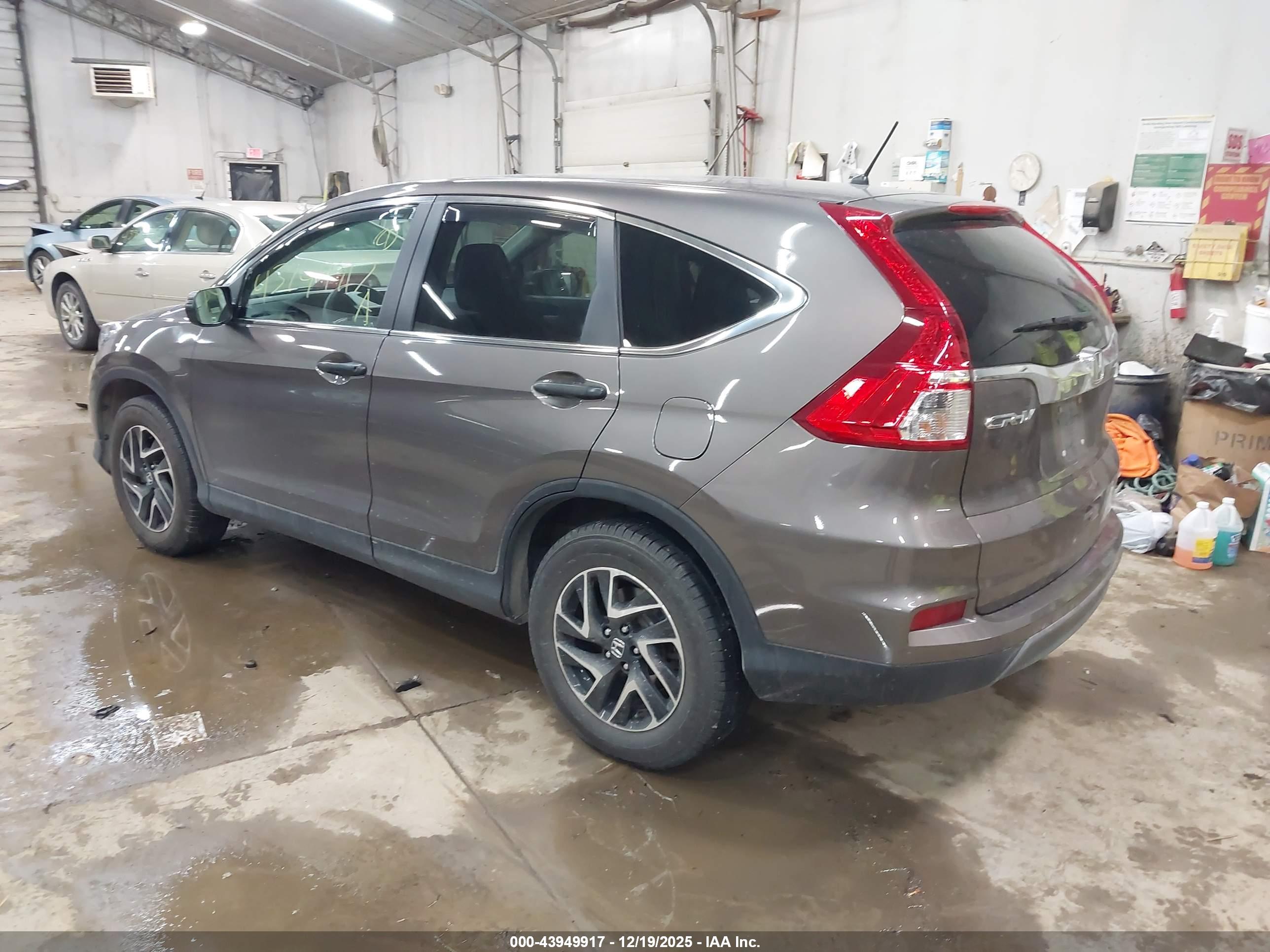 HONDA CR-V image 3