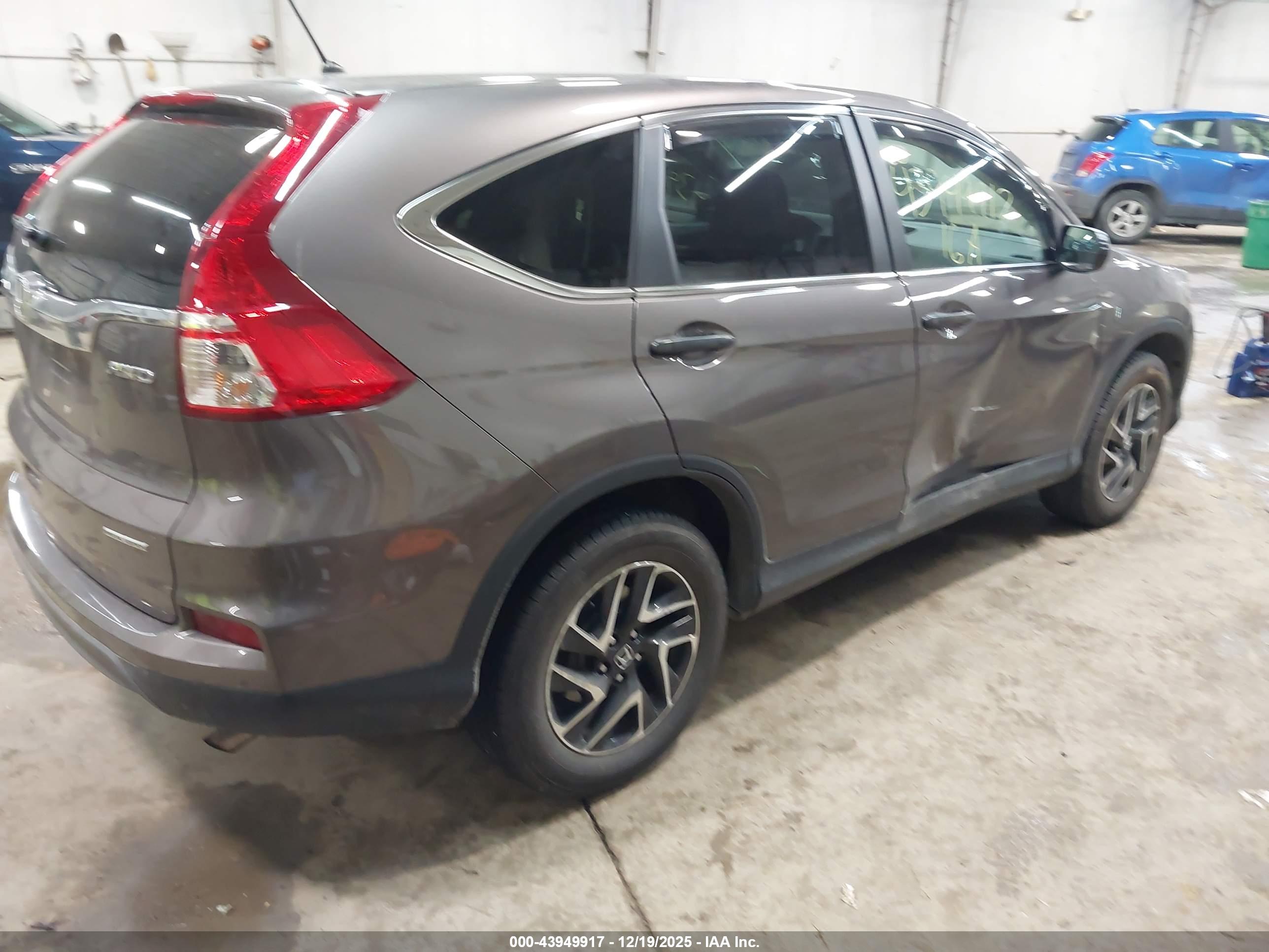 HONDA CR-V image 4
