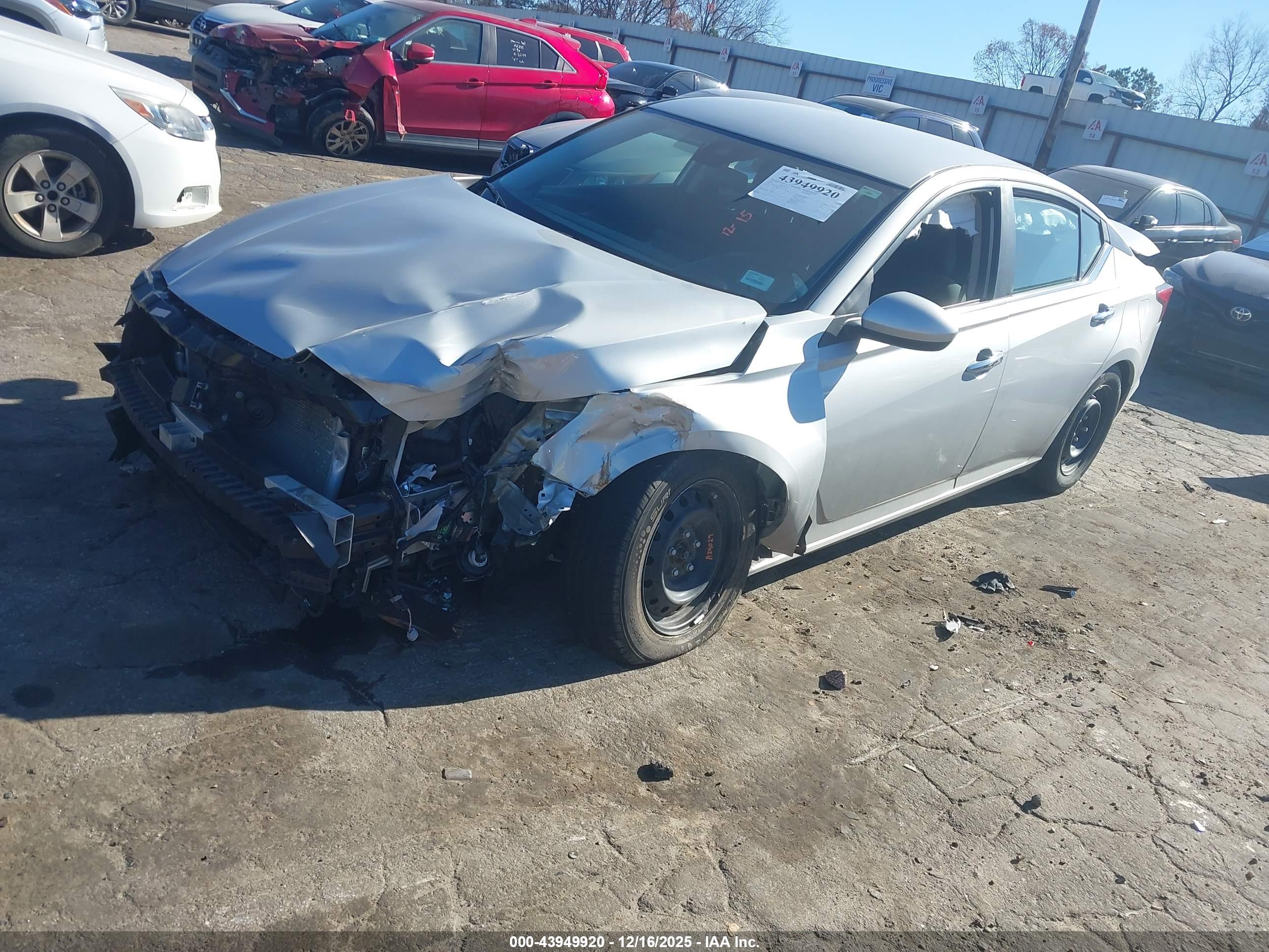NISSAN ALTIMA image 2