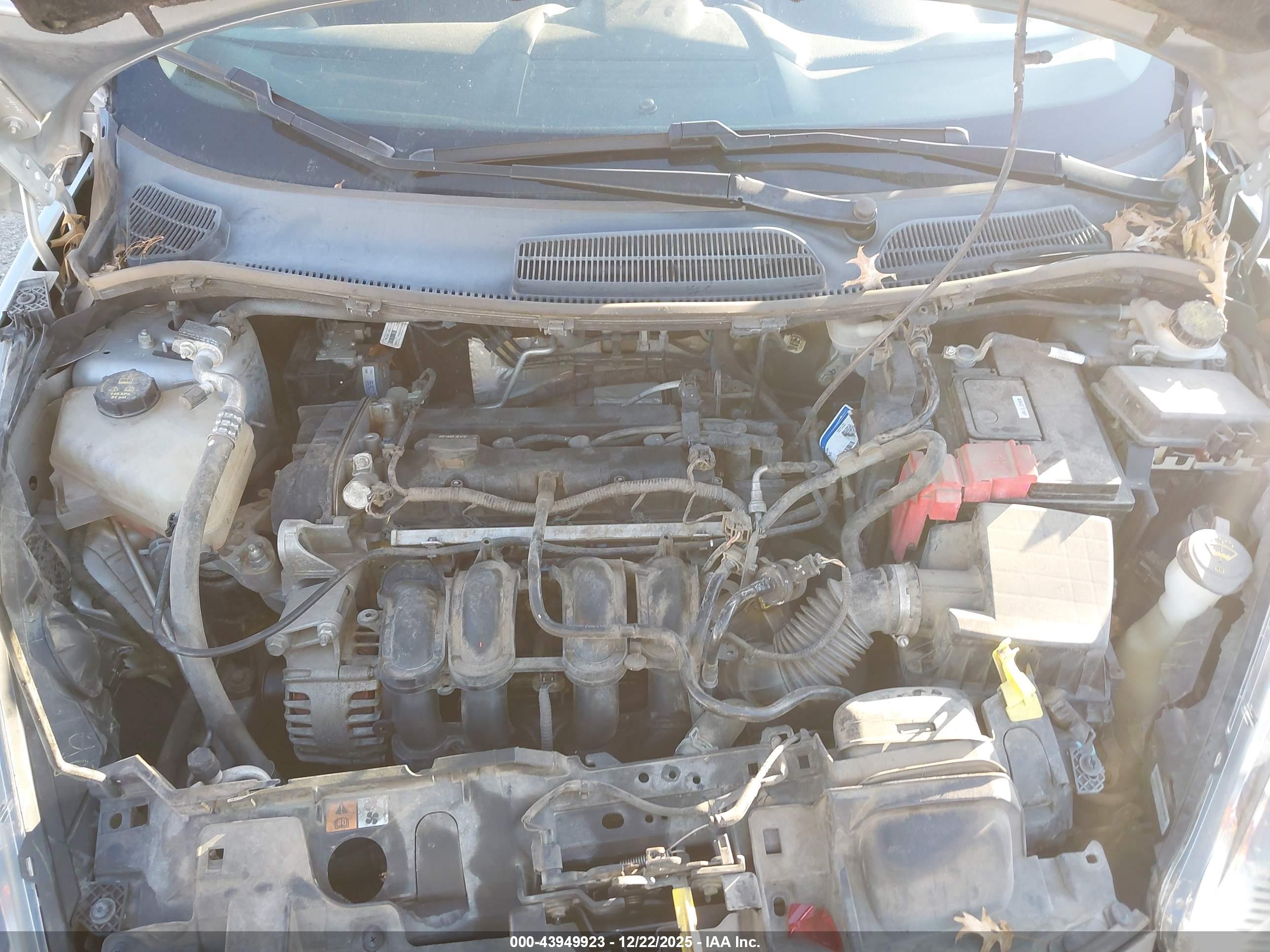 FORD FIESTA image 10