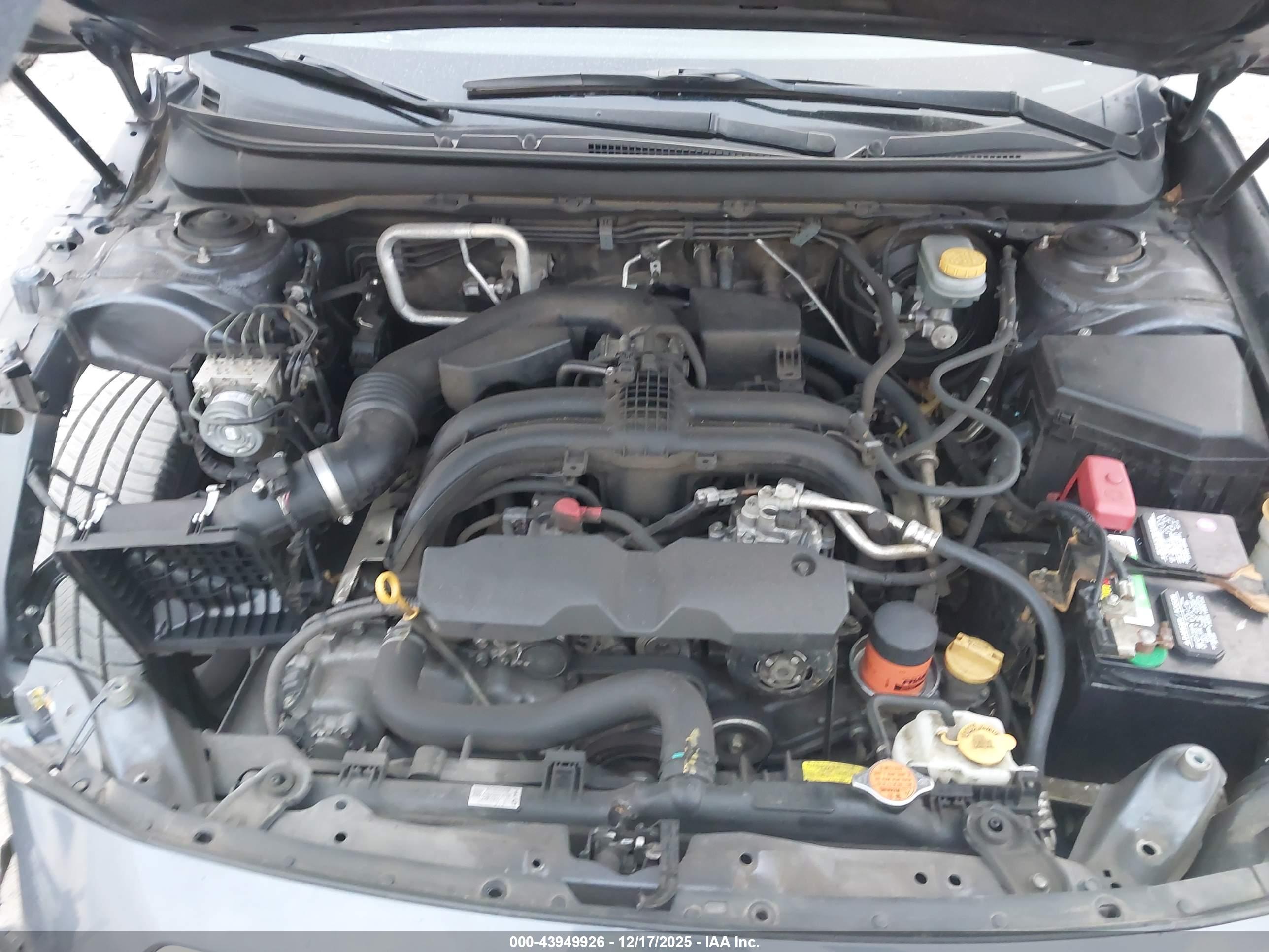SUBARU OUTBACK image 10